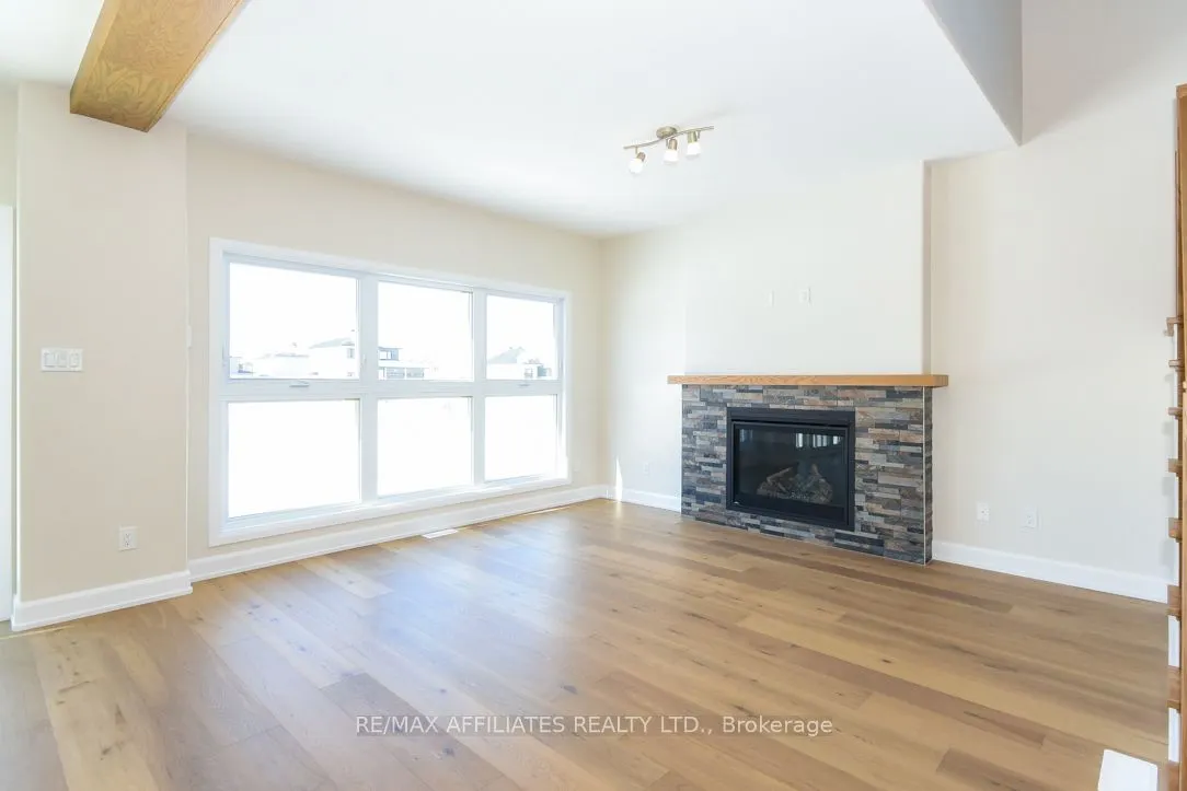 1055 Chablis Crescent