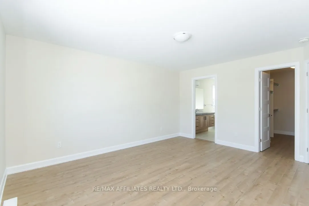1055 Chablis Crescent