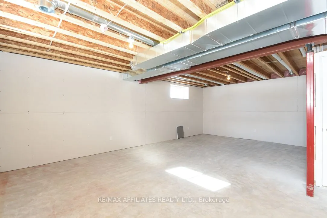 1055 Chablis Crescent