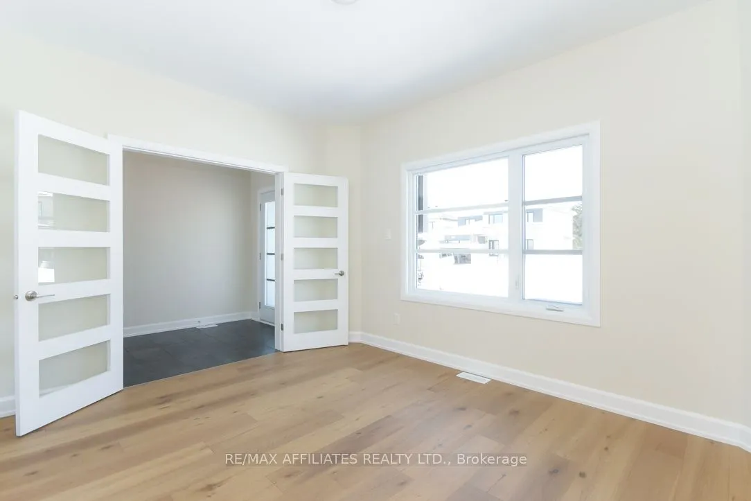 1055 Chablis Crescent