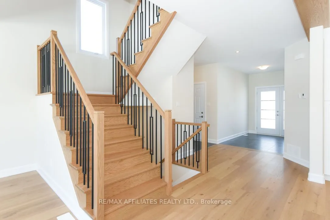 1055 Chablis Crescent