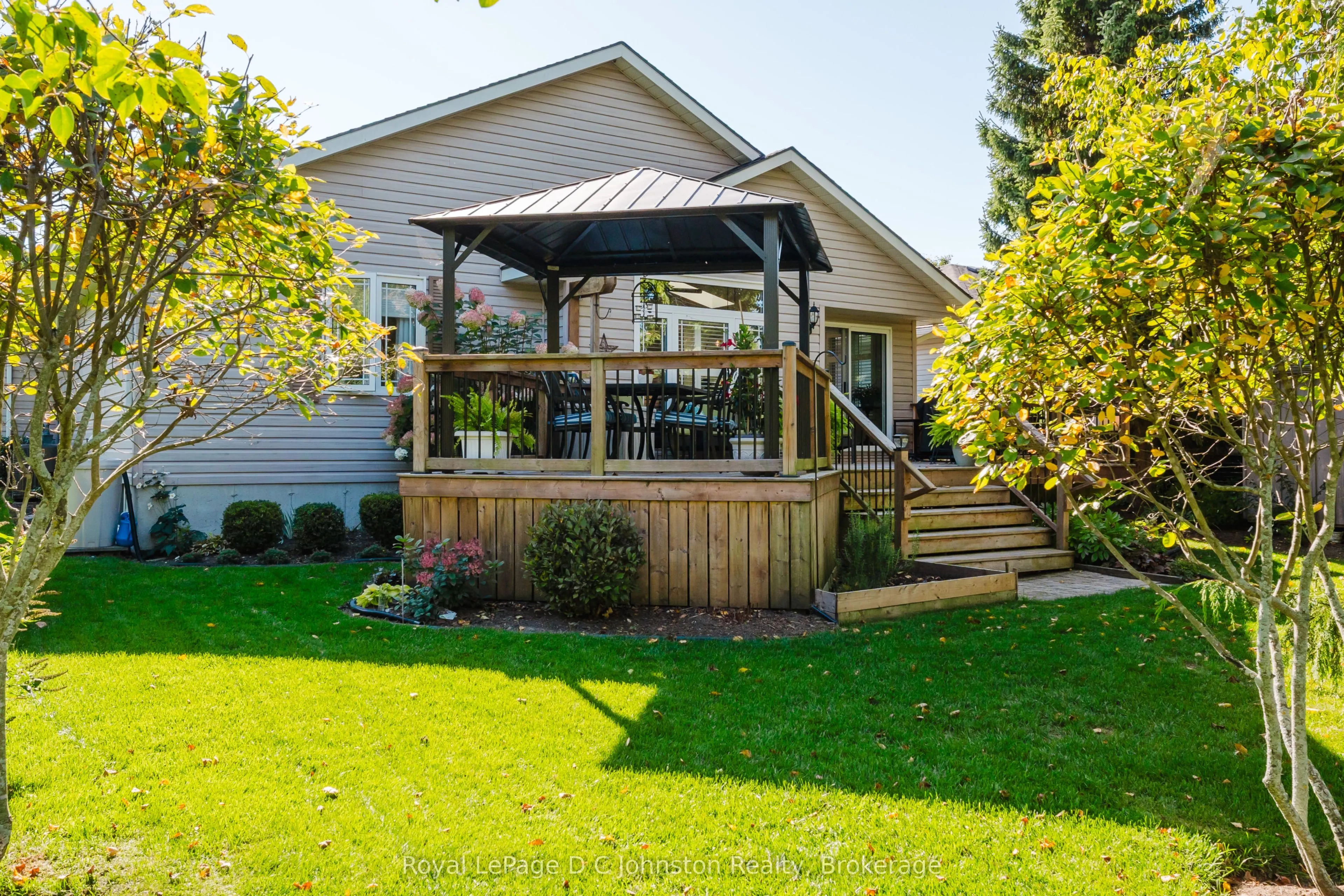 6 Eastgate Drive