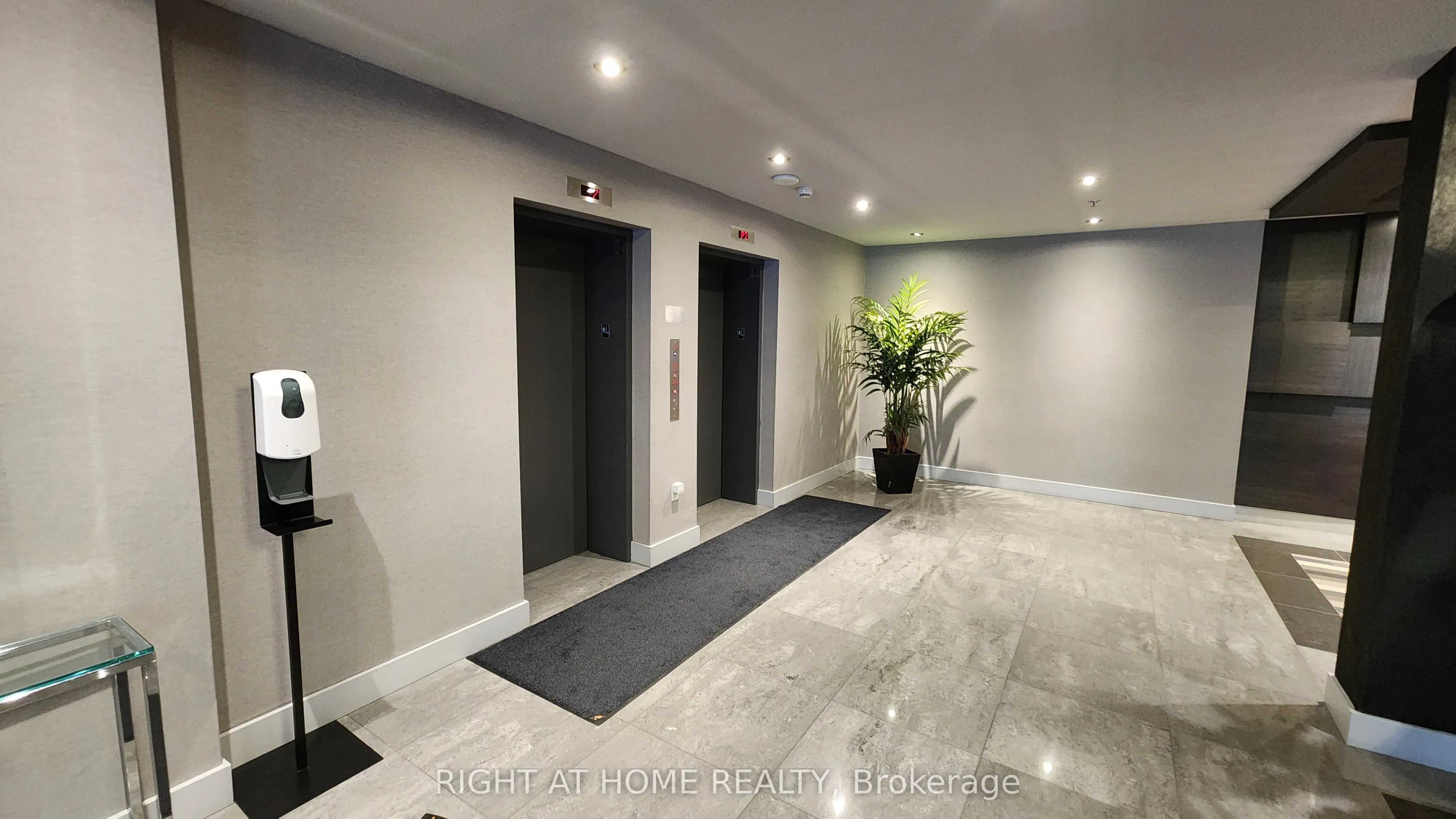 150 Water Street N, #1006