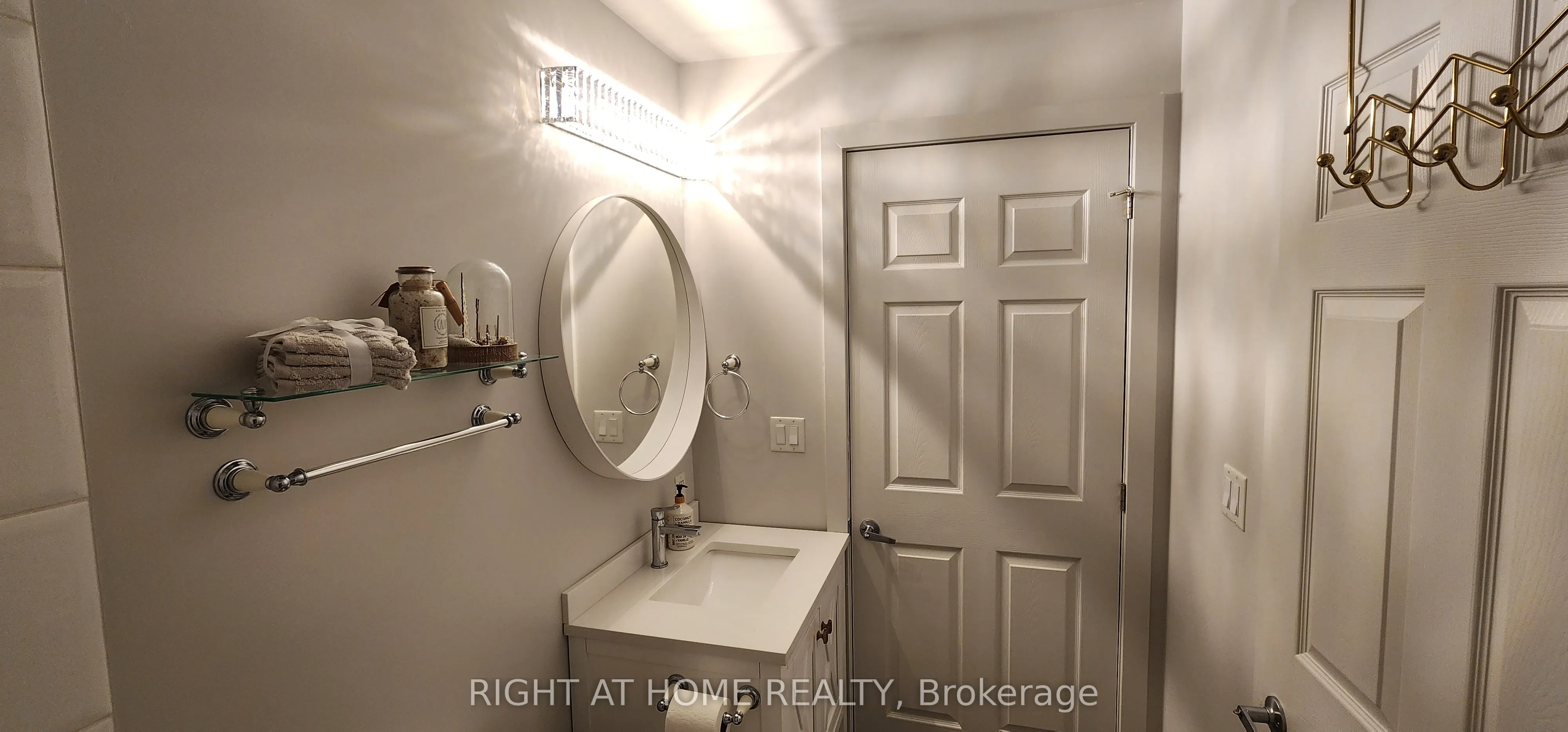 150 Water Street N, #1006