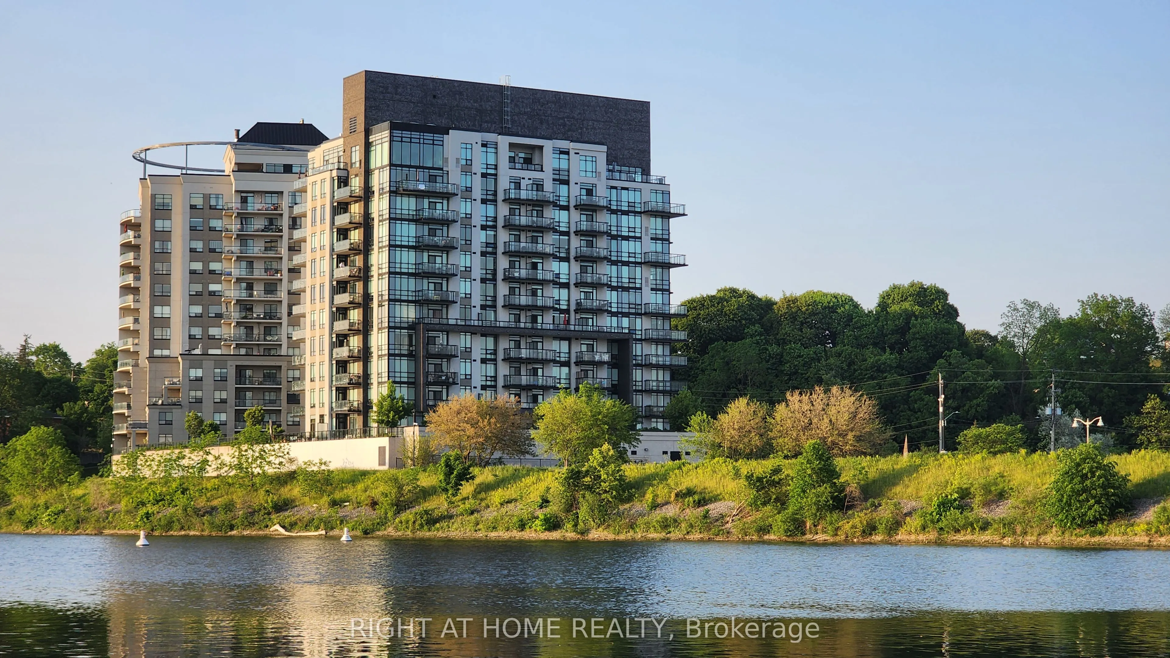 150 Water Street N, #1006