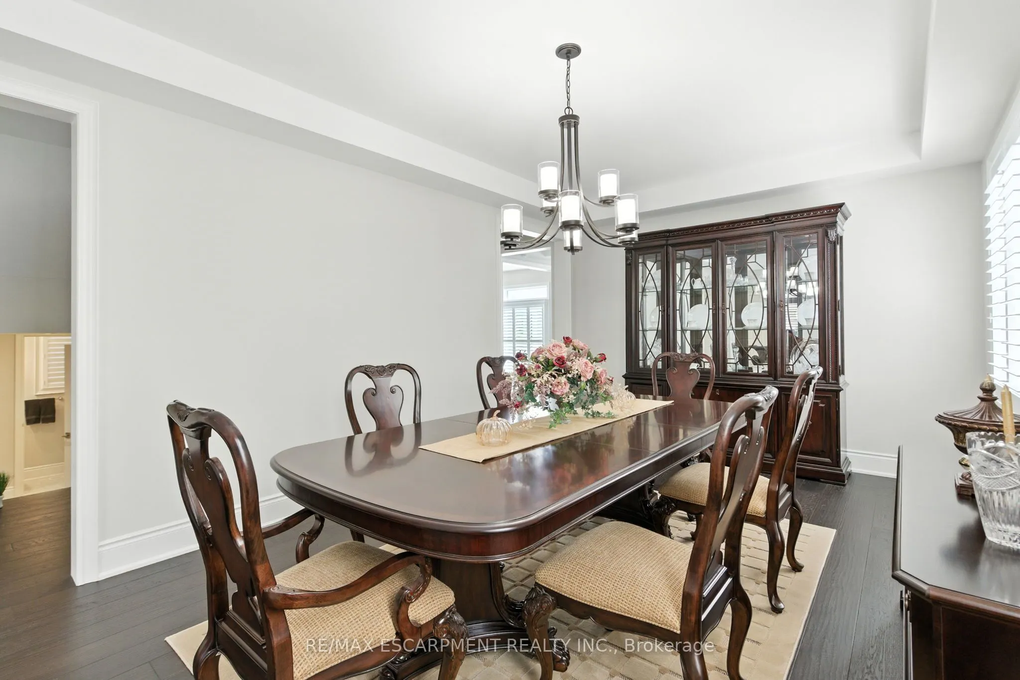 15 Robarts Drive