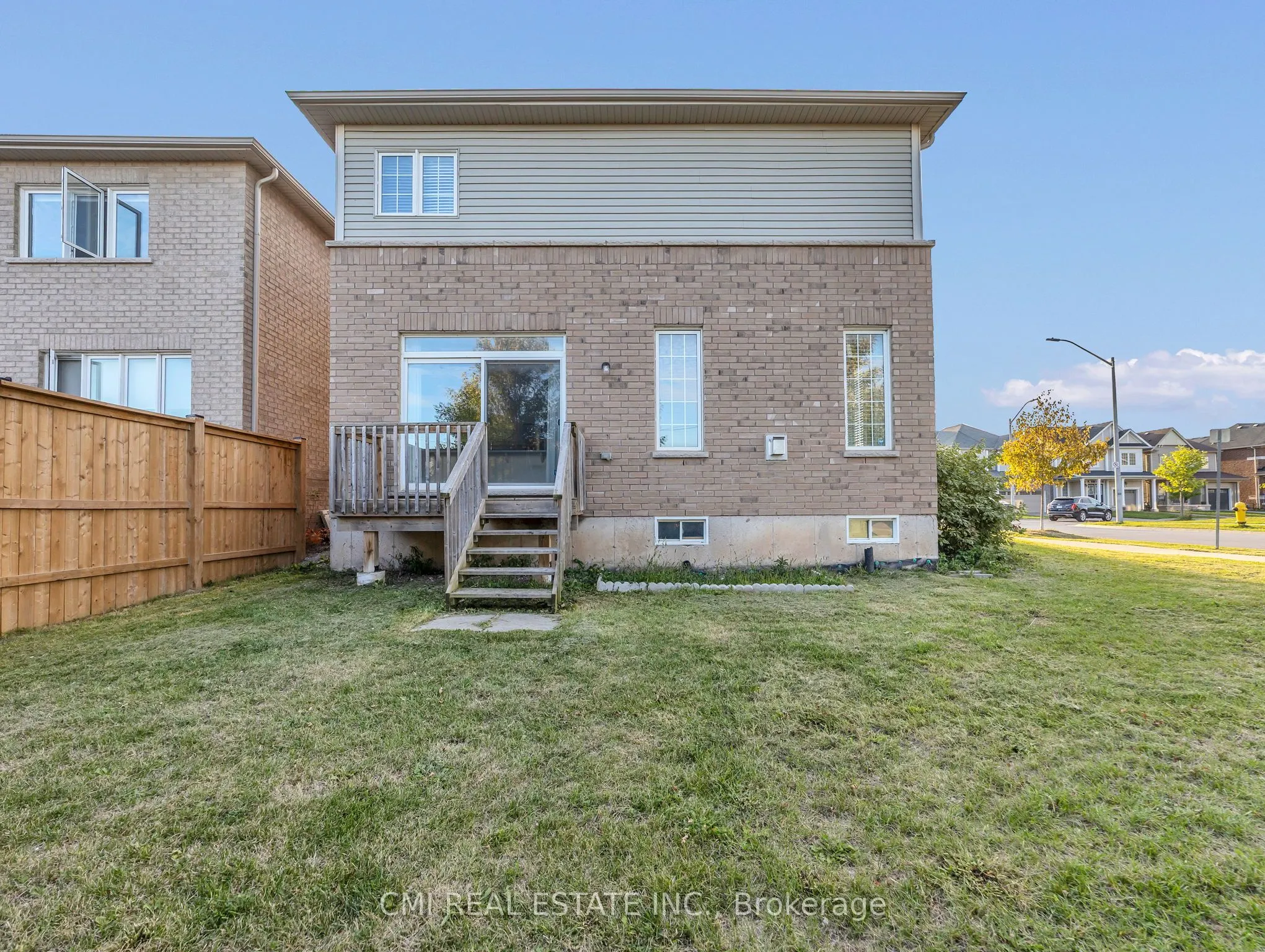 274 Esther Crescent