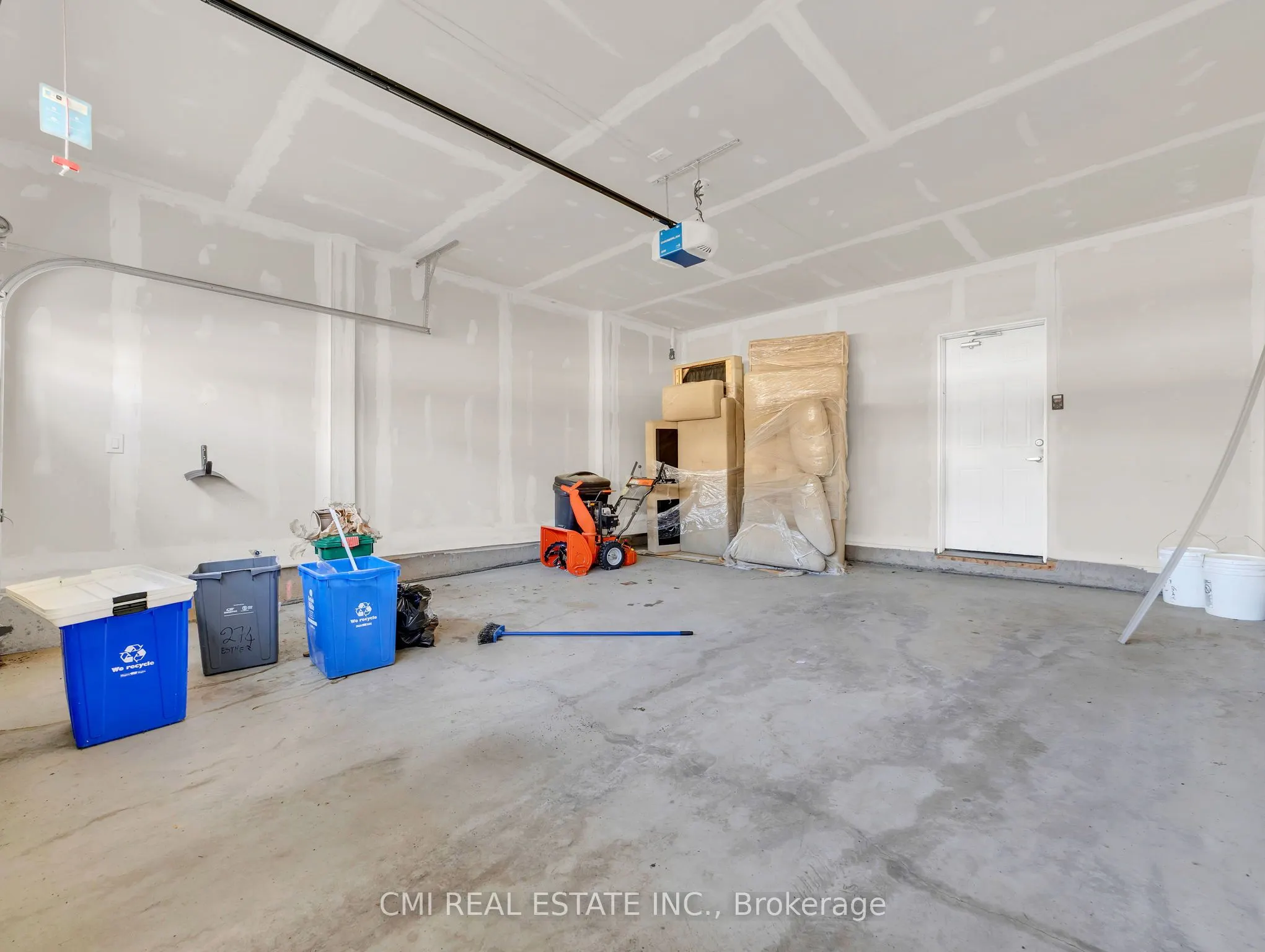 274 Esther Crescent