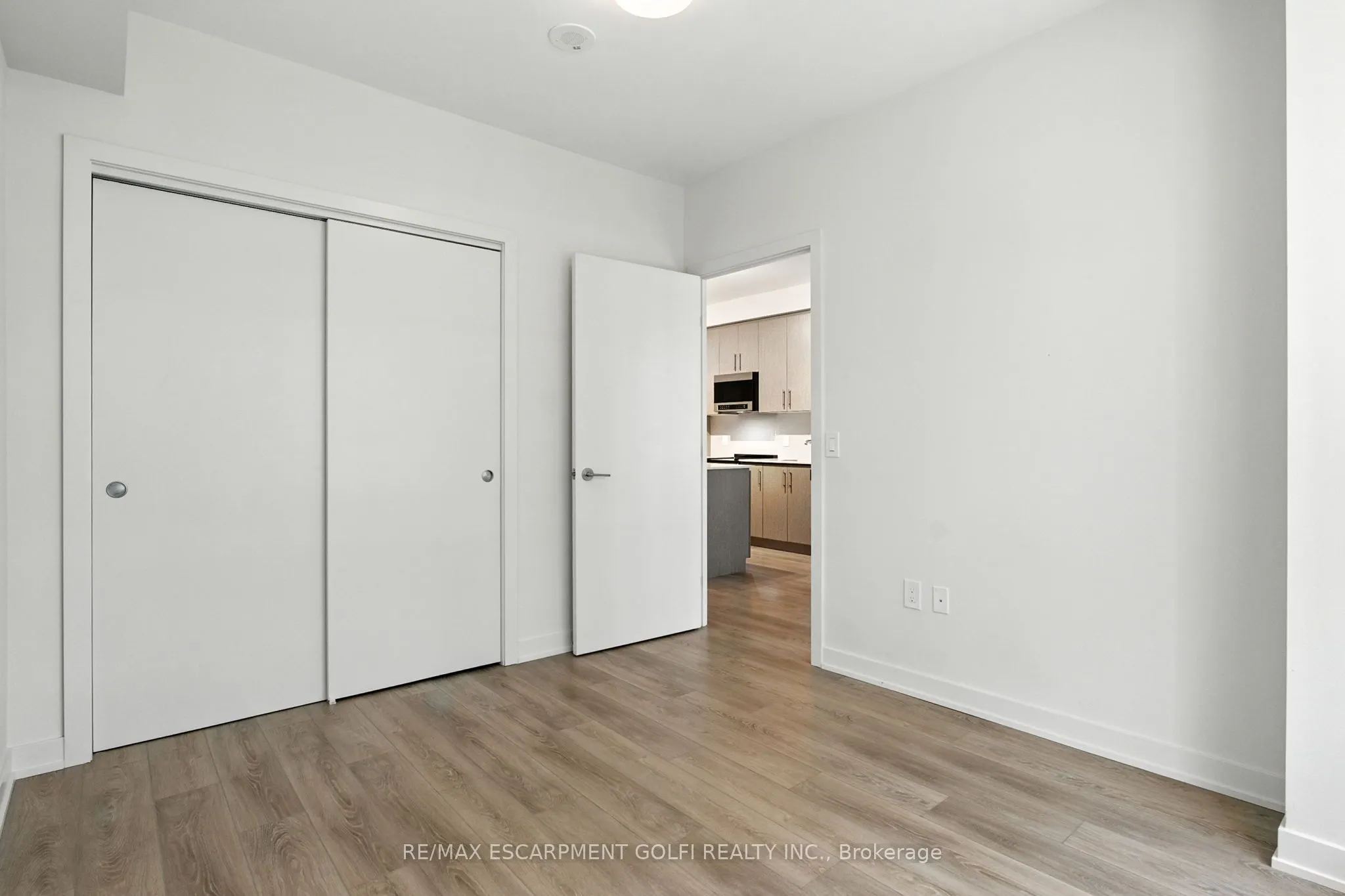 212 King William Street, #1209