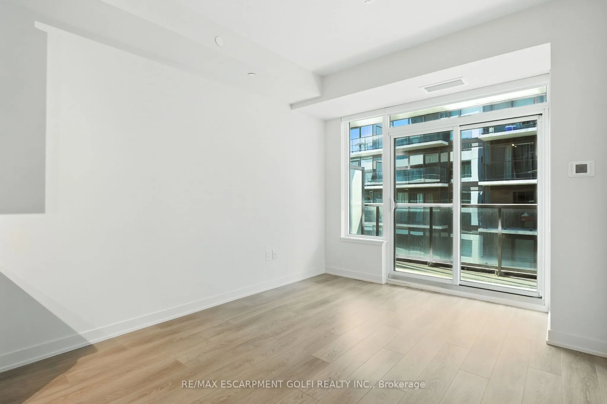 212 King William Street, #1209