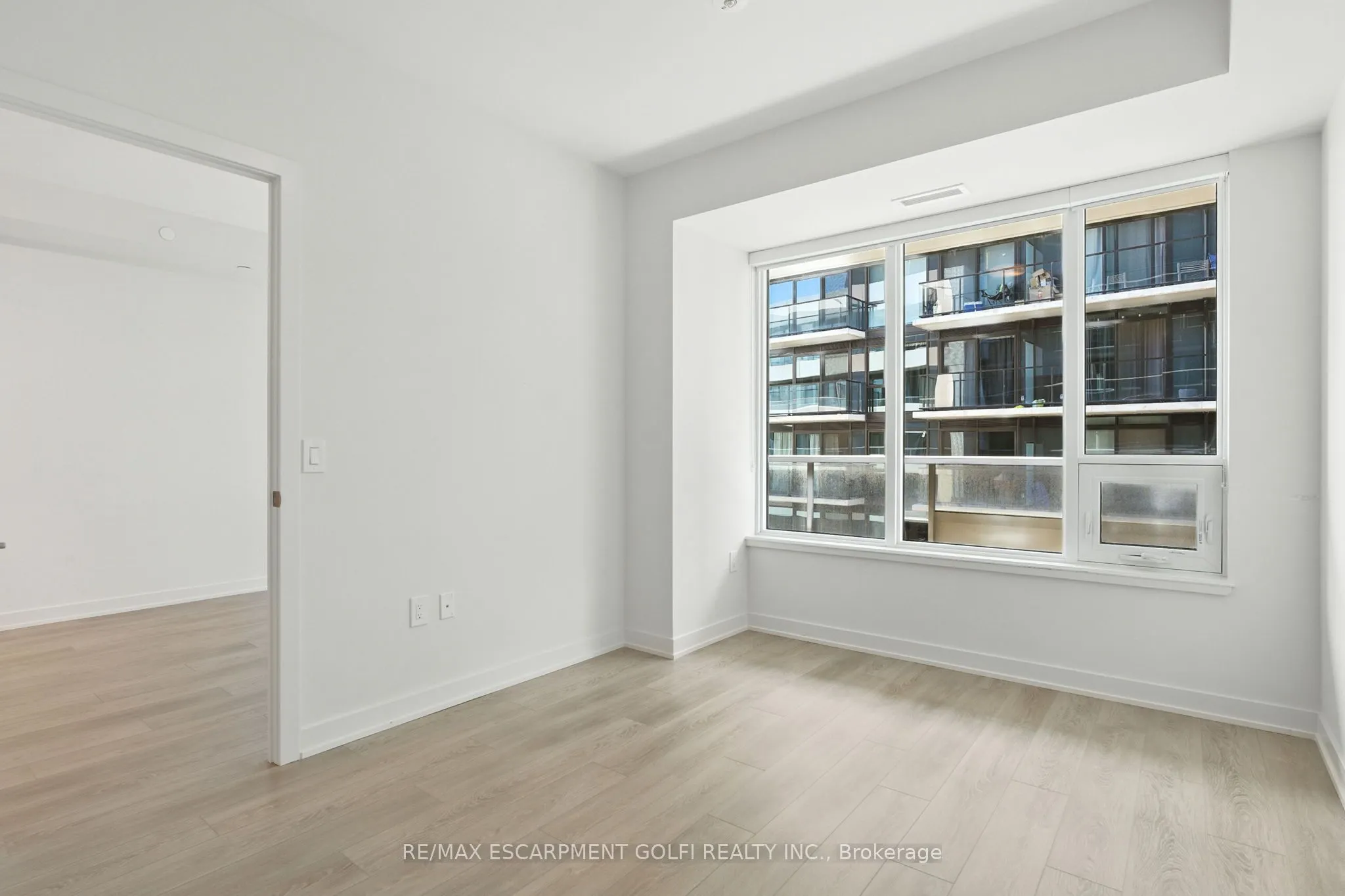 212 King William Street, #1209