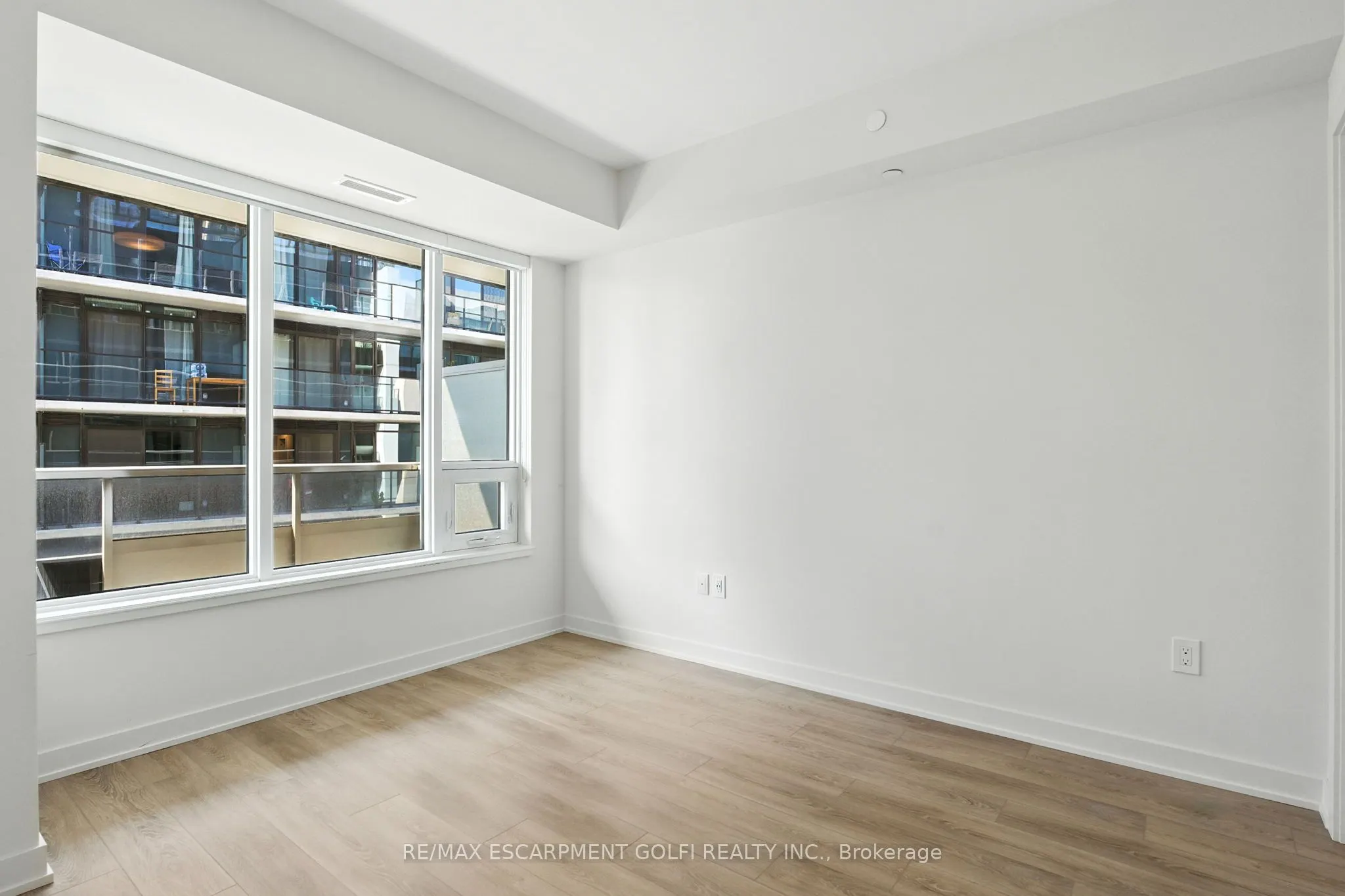 212 King William Street, #1209