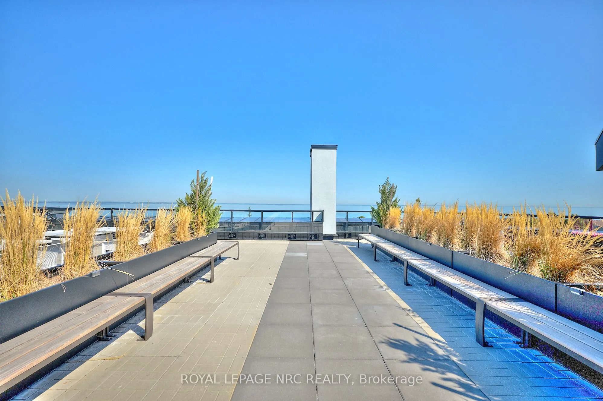 600 North Service Road, #221