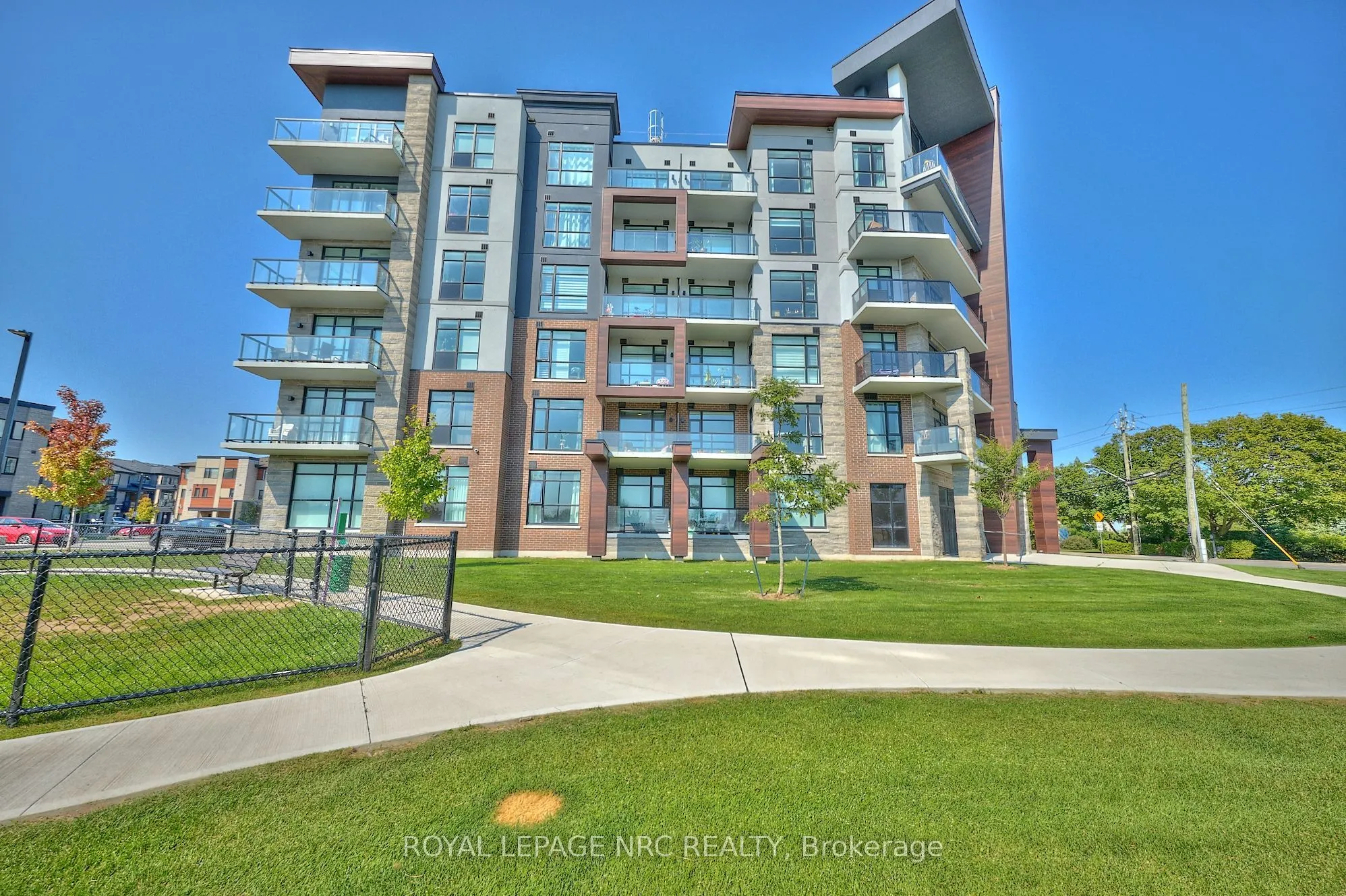 600 North Service Road, #221