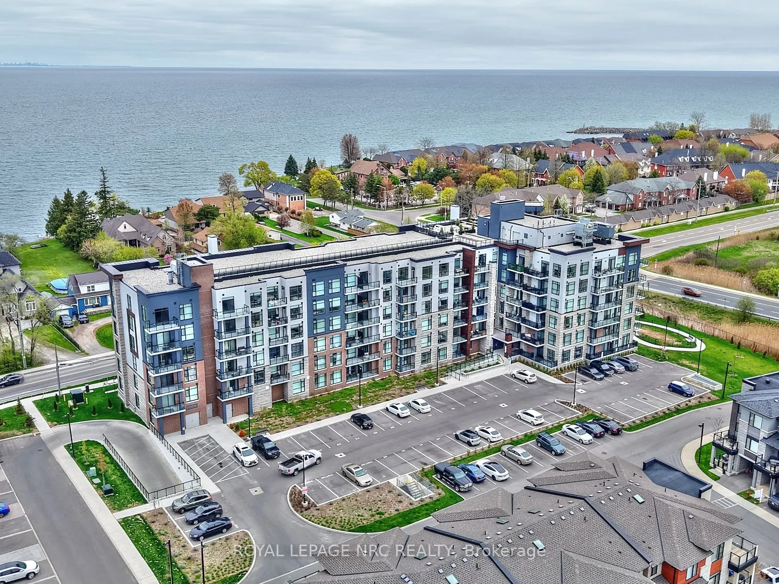 600 North Service Road, #221