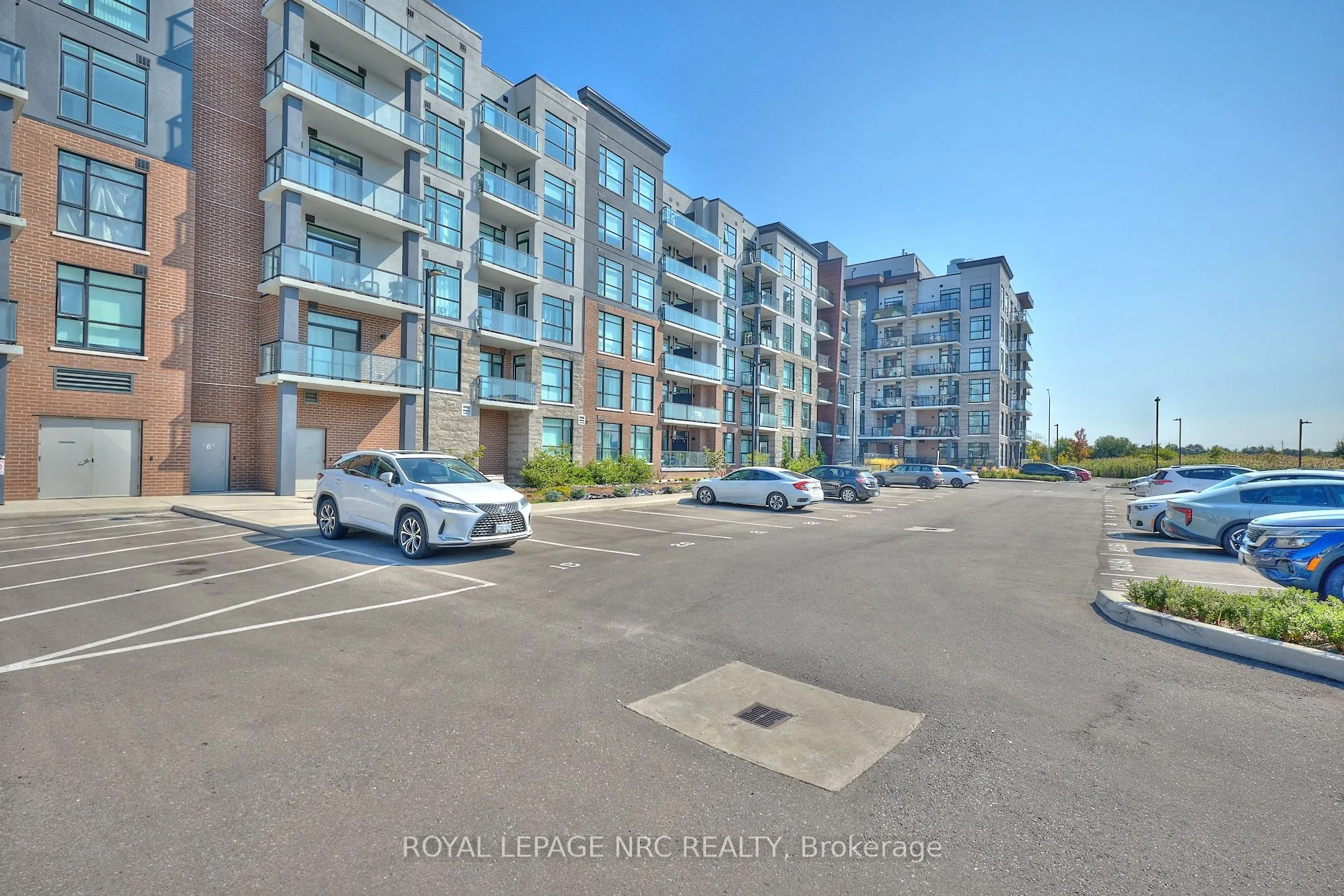 600 North Service Road, #221