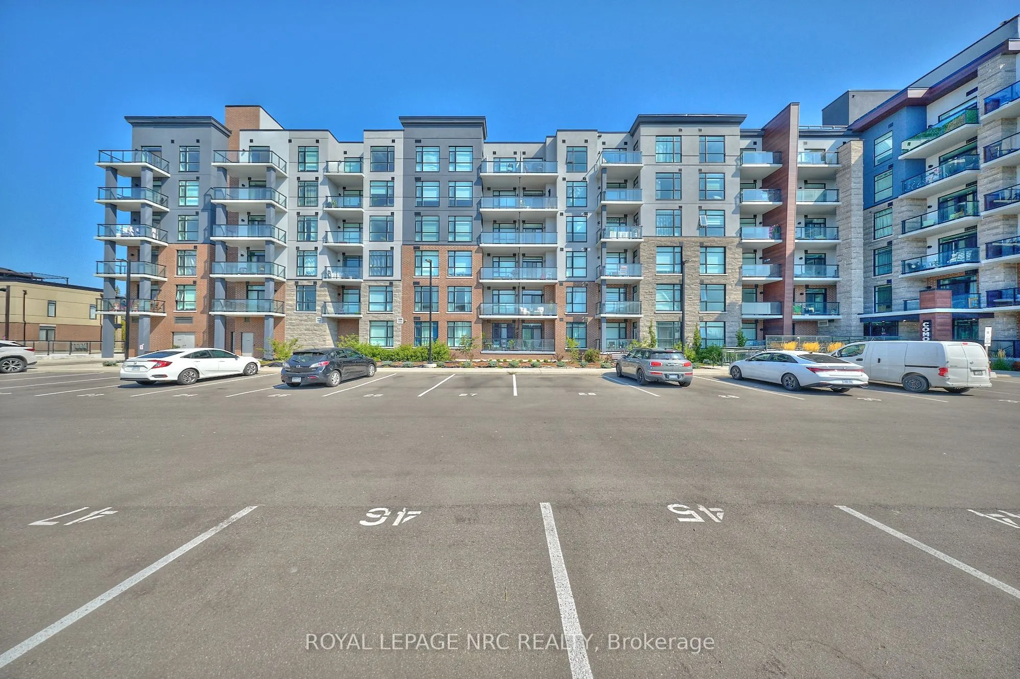 600 North Service Road, #221