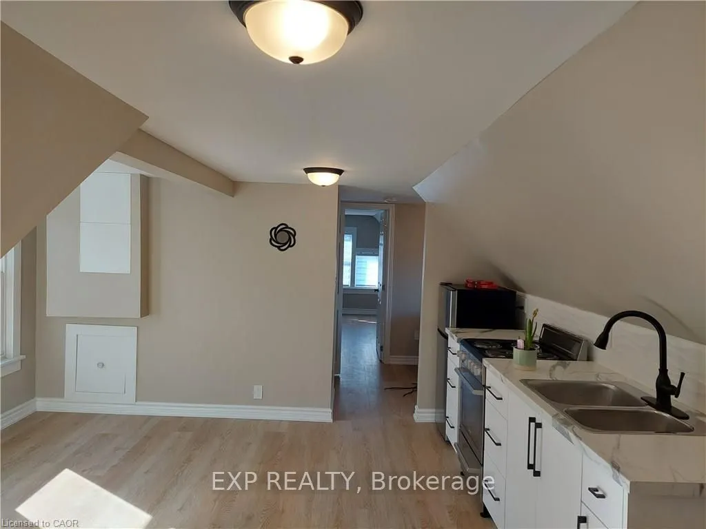 148 Gibson Avenue, #LOFT