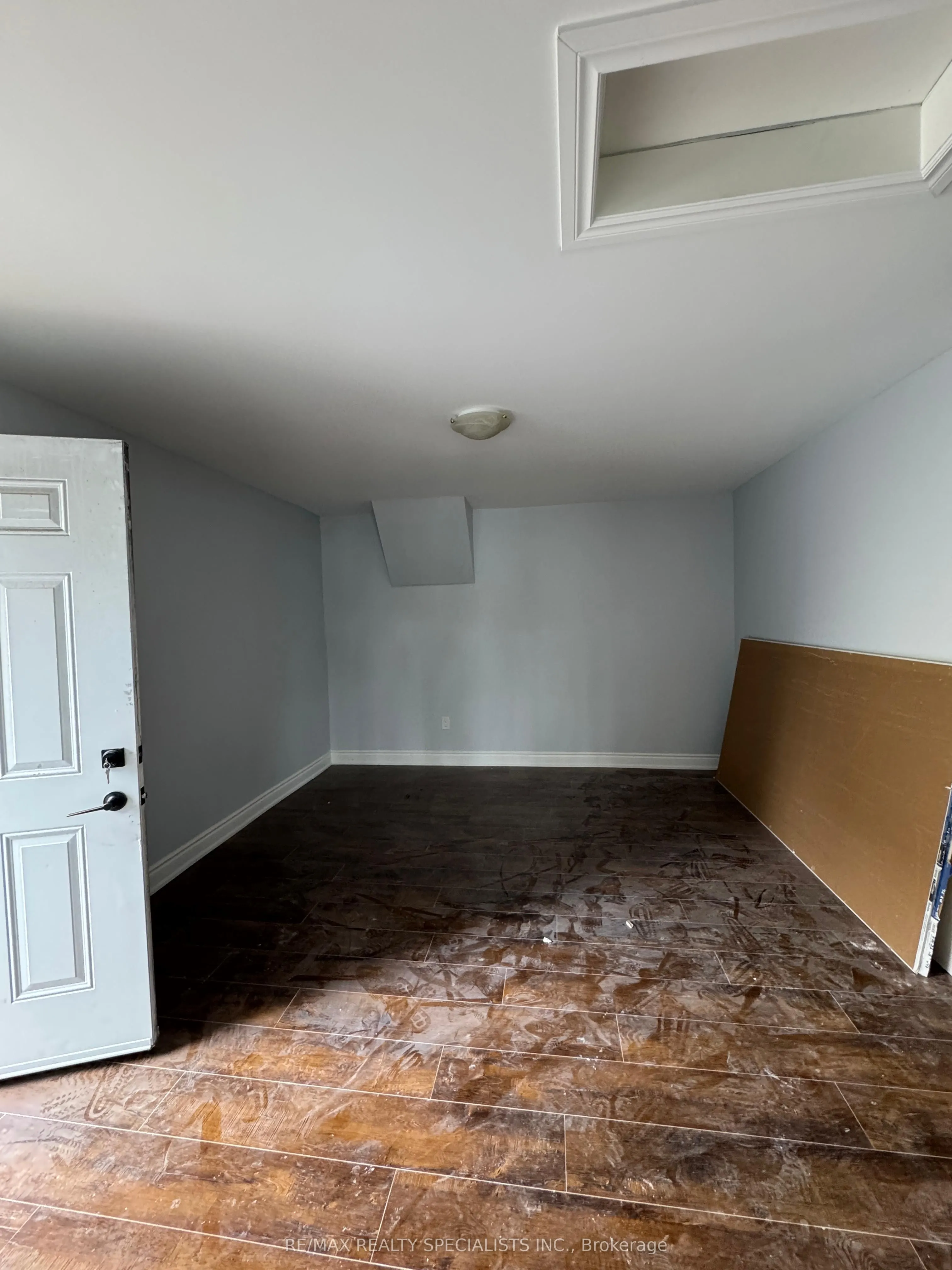 25 Park Hill Road W