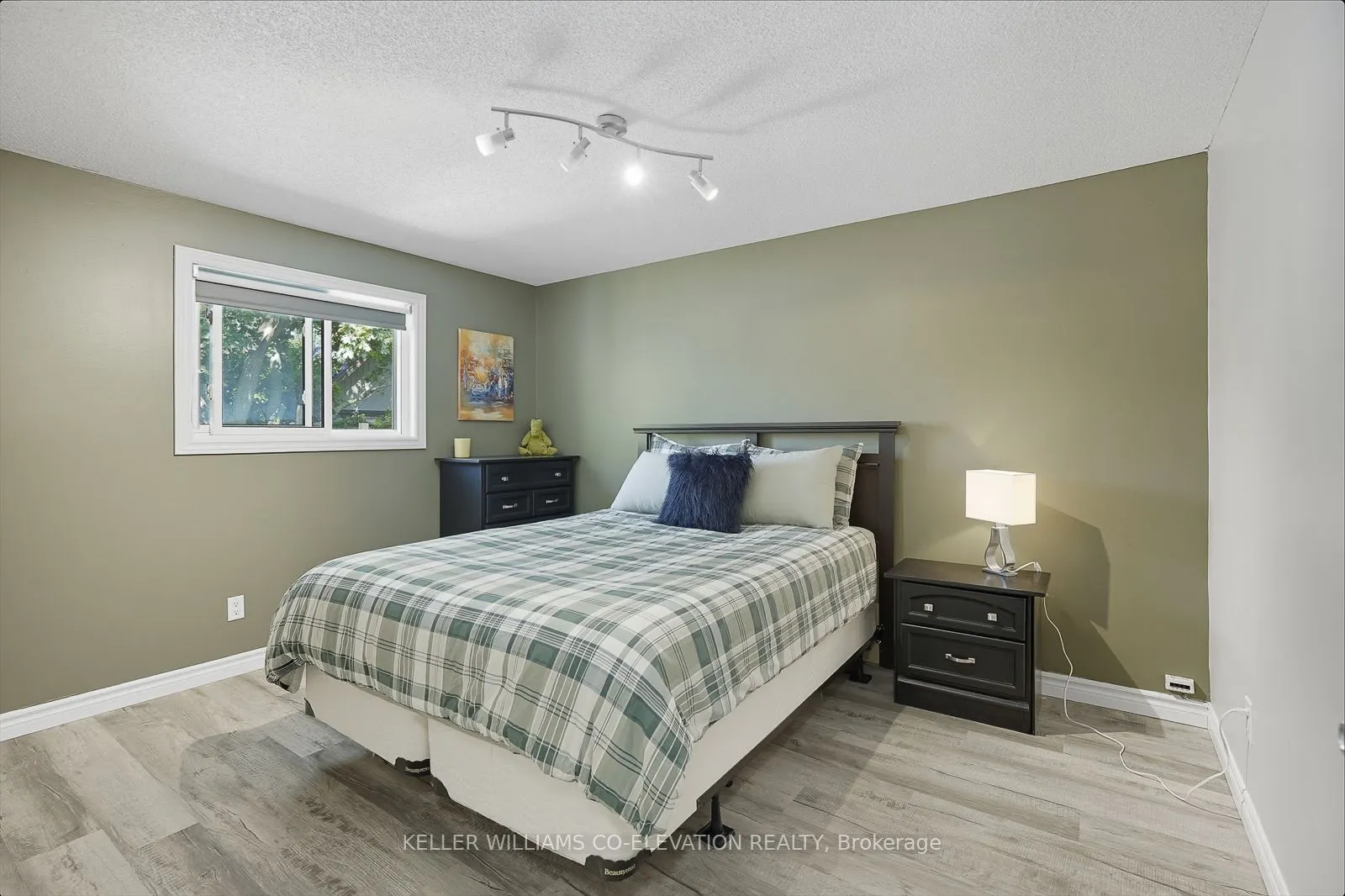 286 Tagge Crescent