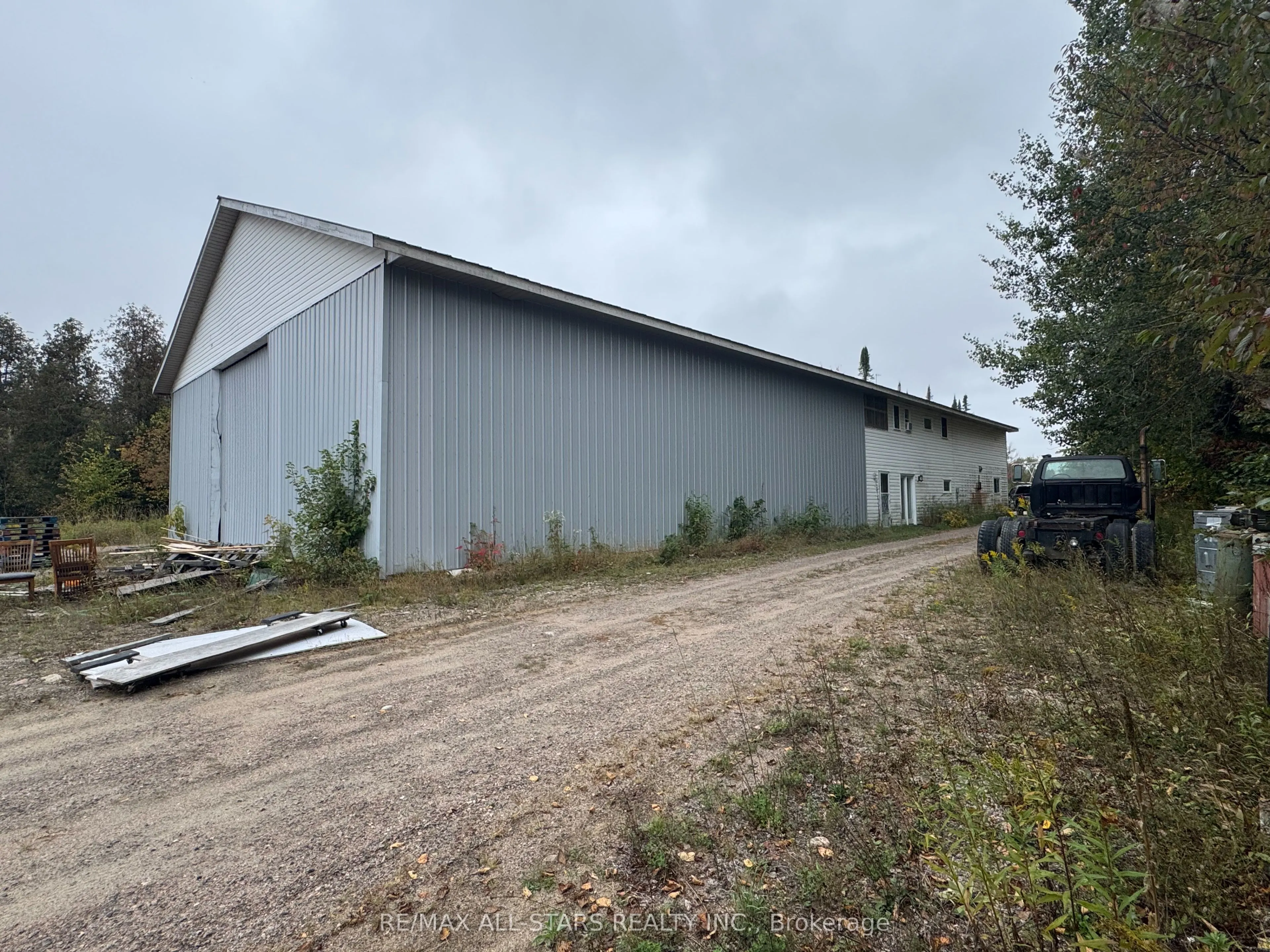 4066 Gelert Road