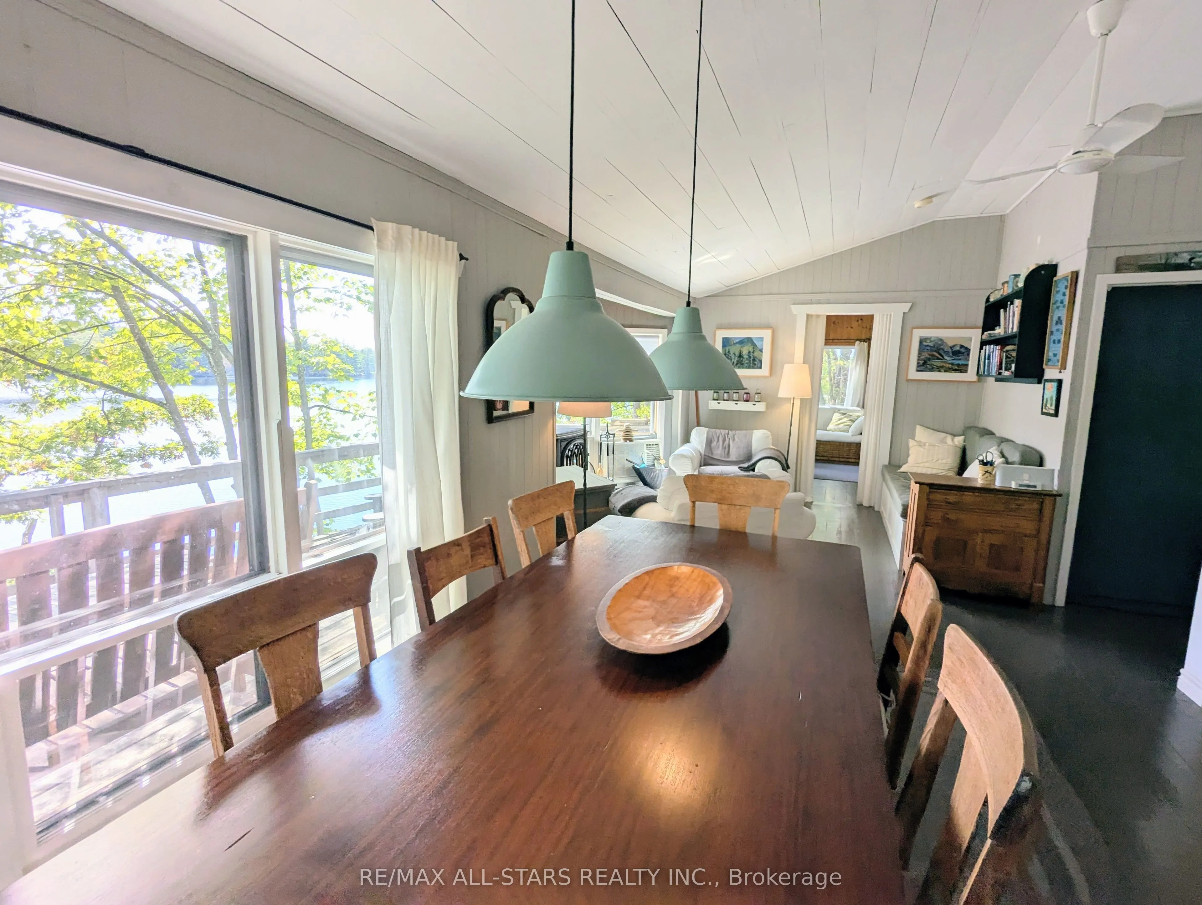 754 Loucks Lake Wao