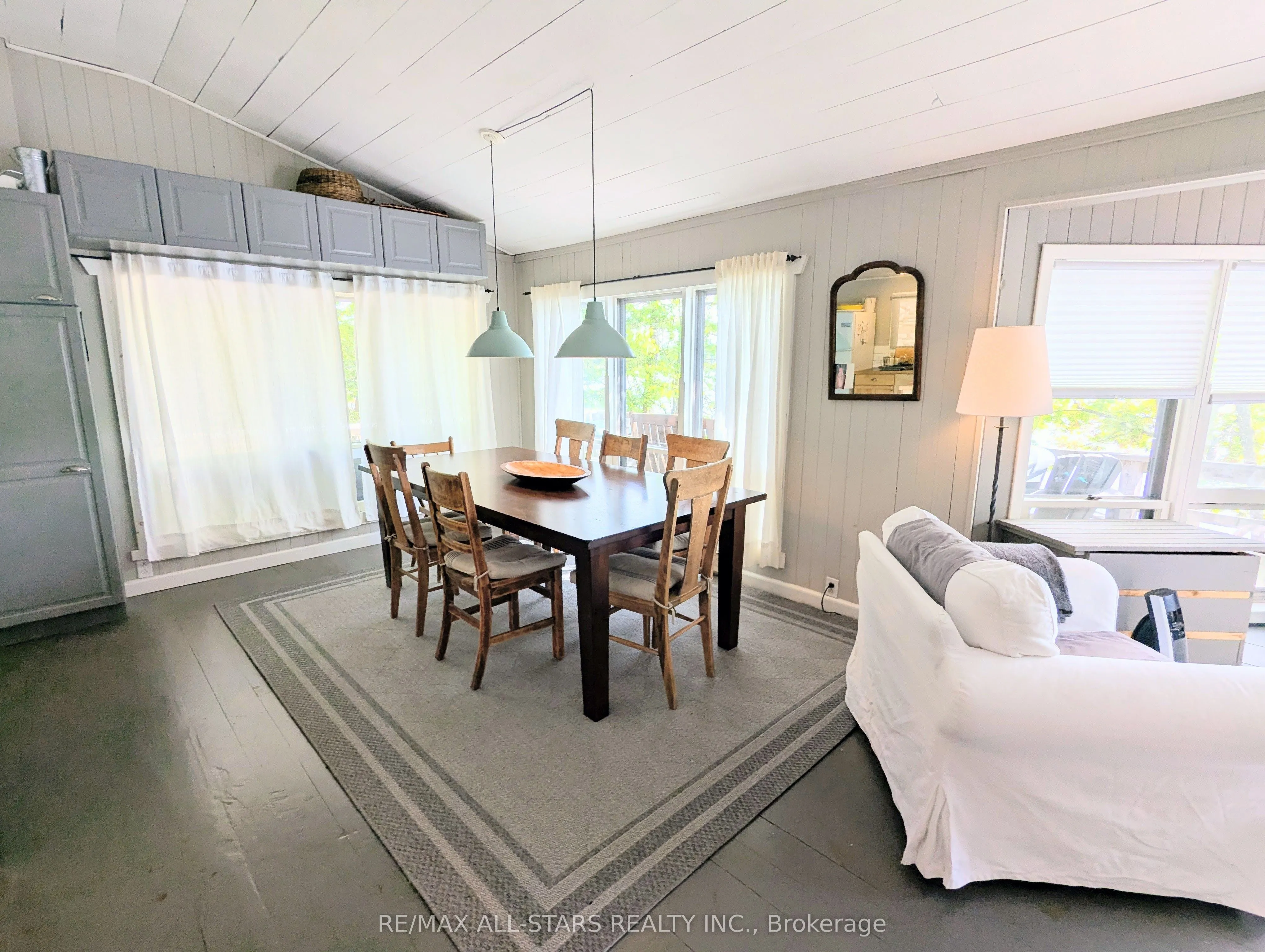754 Loucks Lake Wao