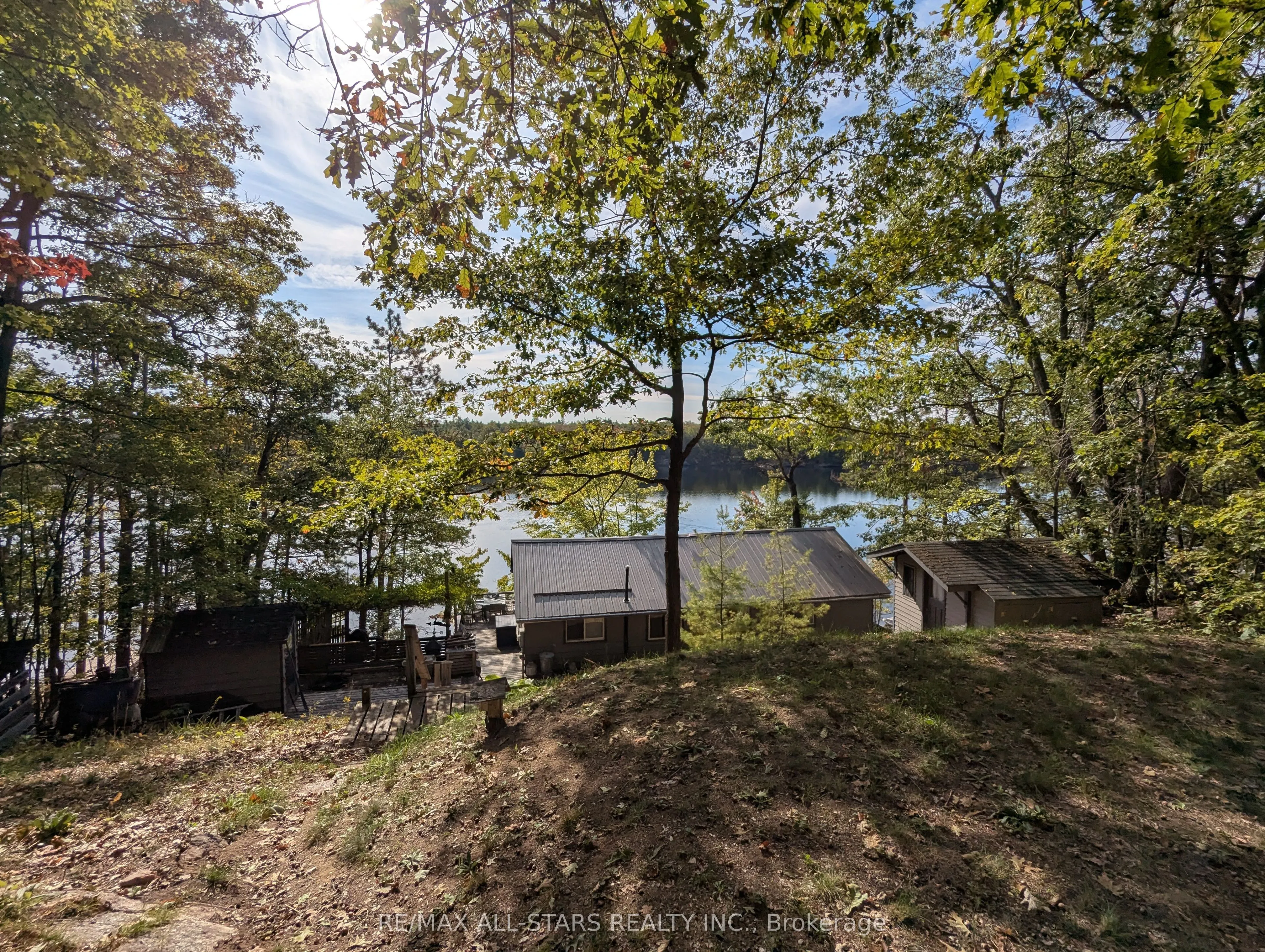 754 Loucks Lake Wao