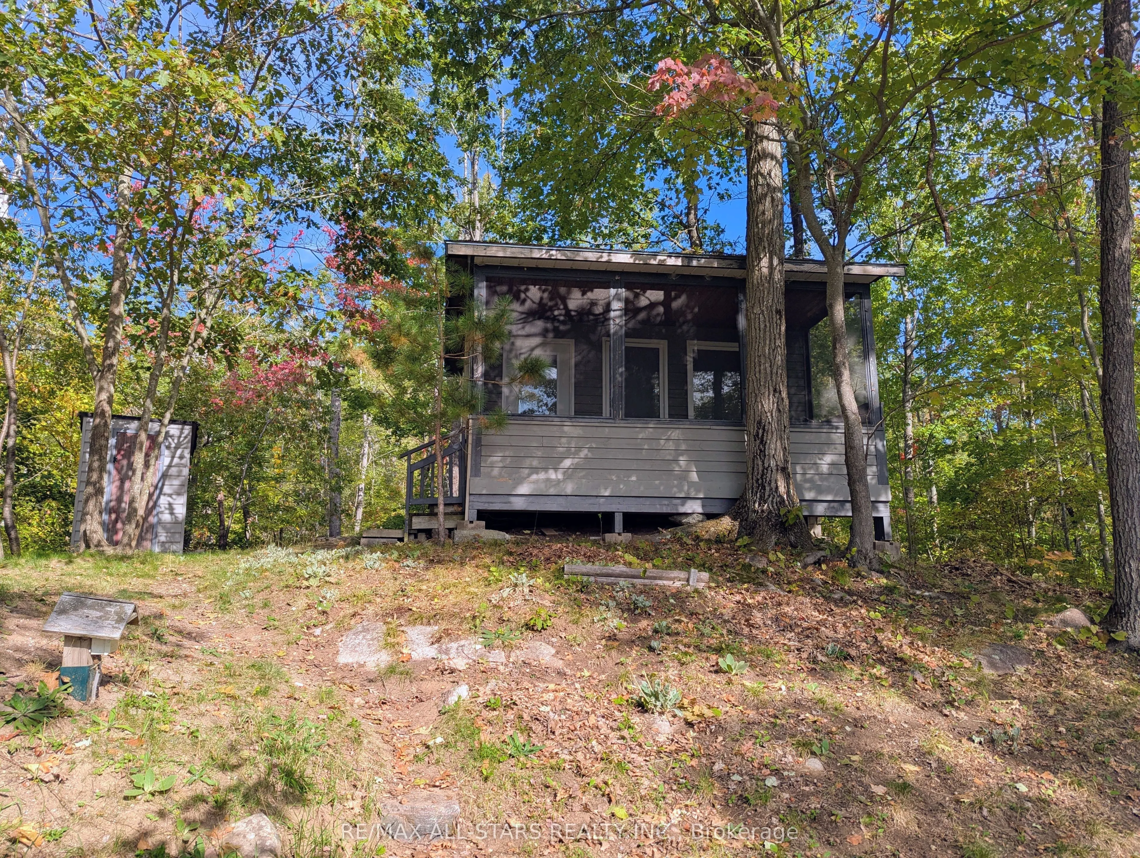 754 Loucks Lake Wao