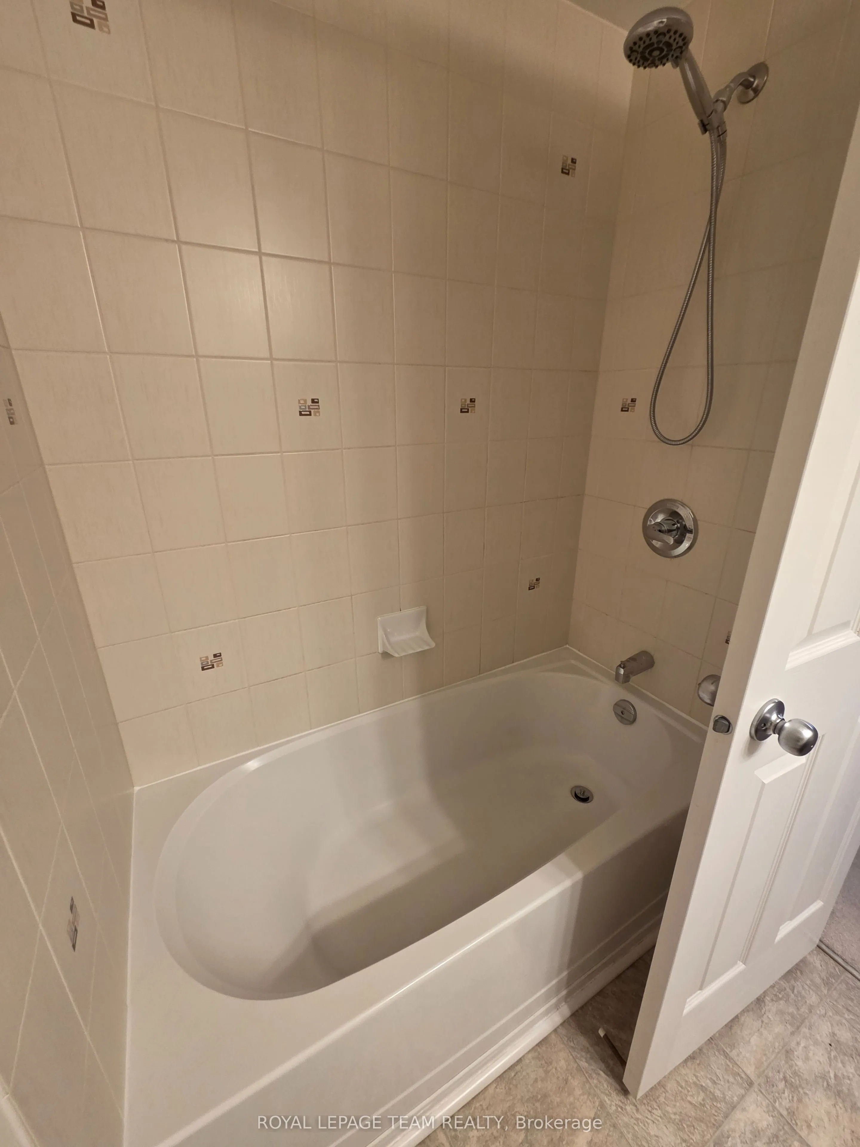329 Paseo Private, #106