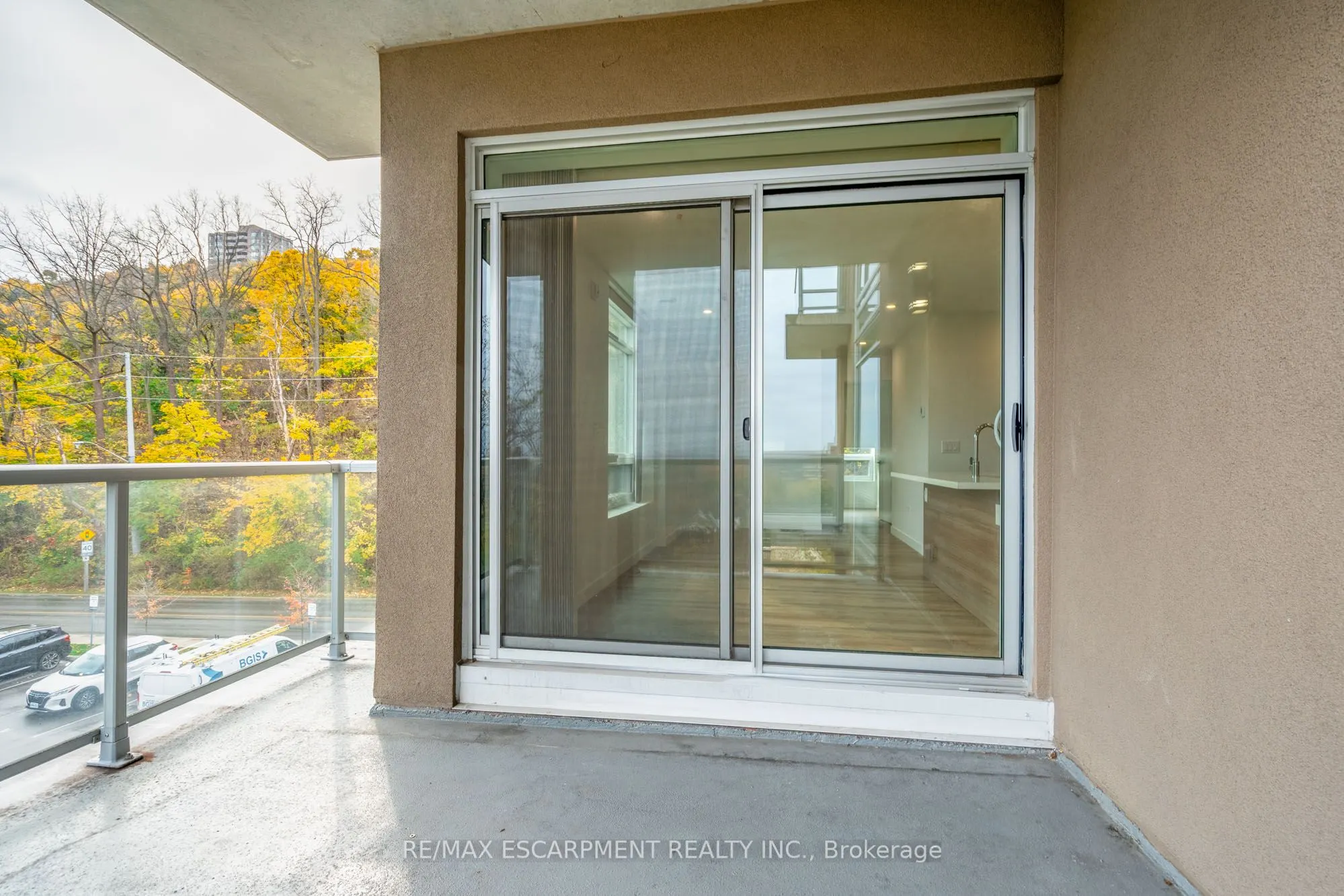 467 Charlton Avenue E, #308