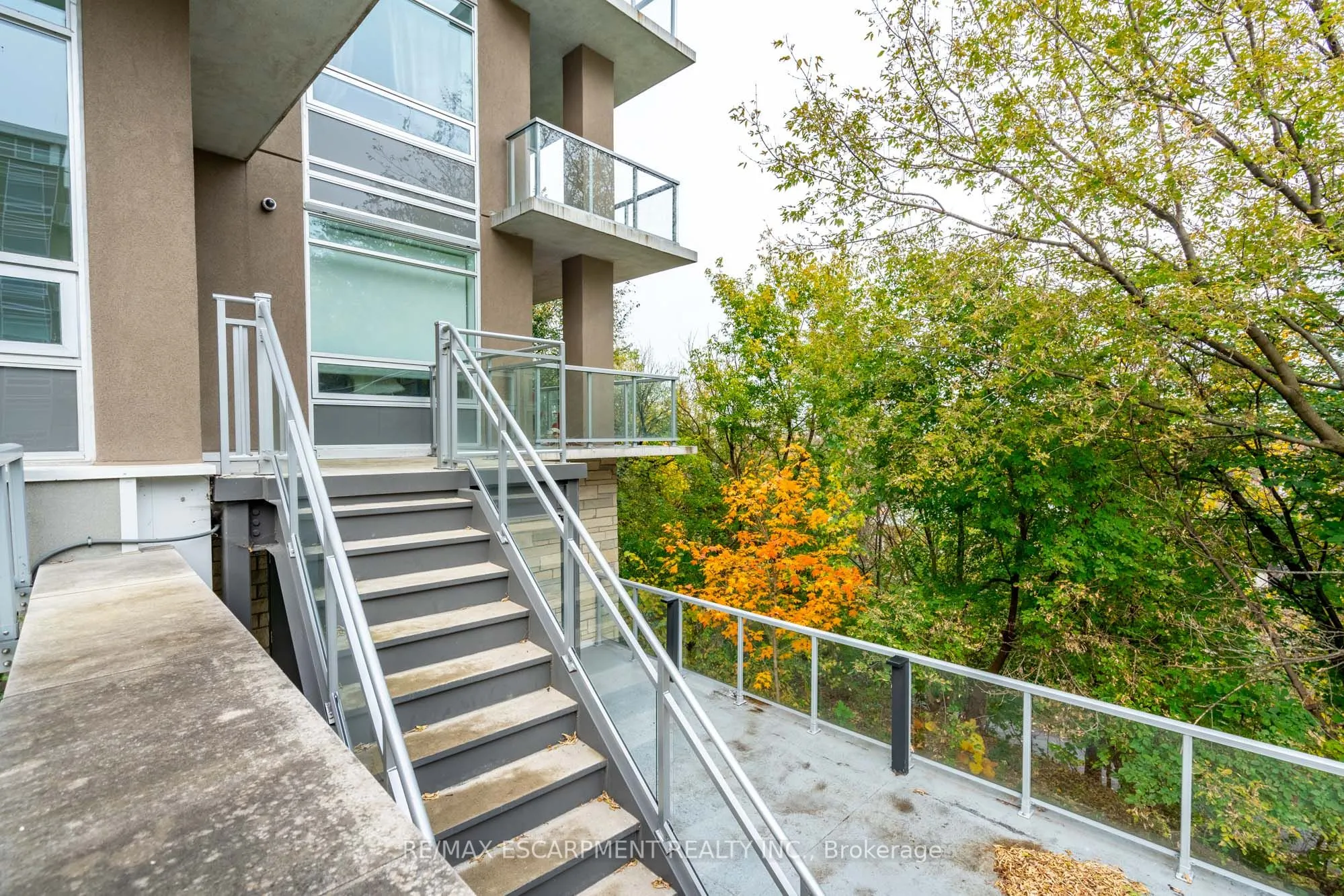 467 Charlton Avenue E, #308