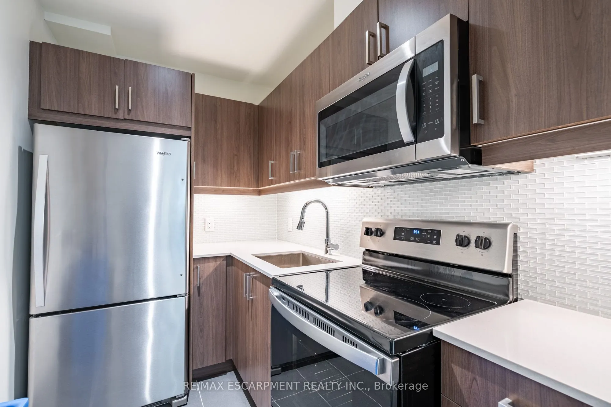 467 Charlton Avenue E, #308
