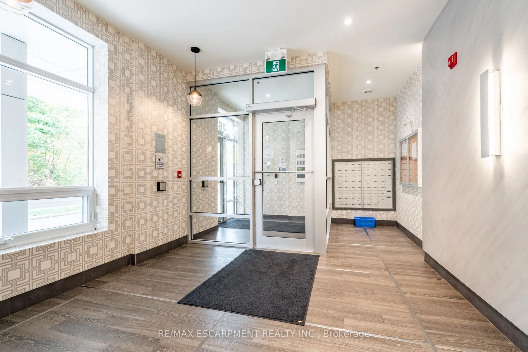 467 Charlton Avenue E, #308