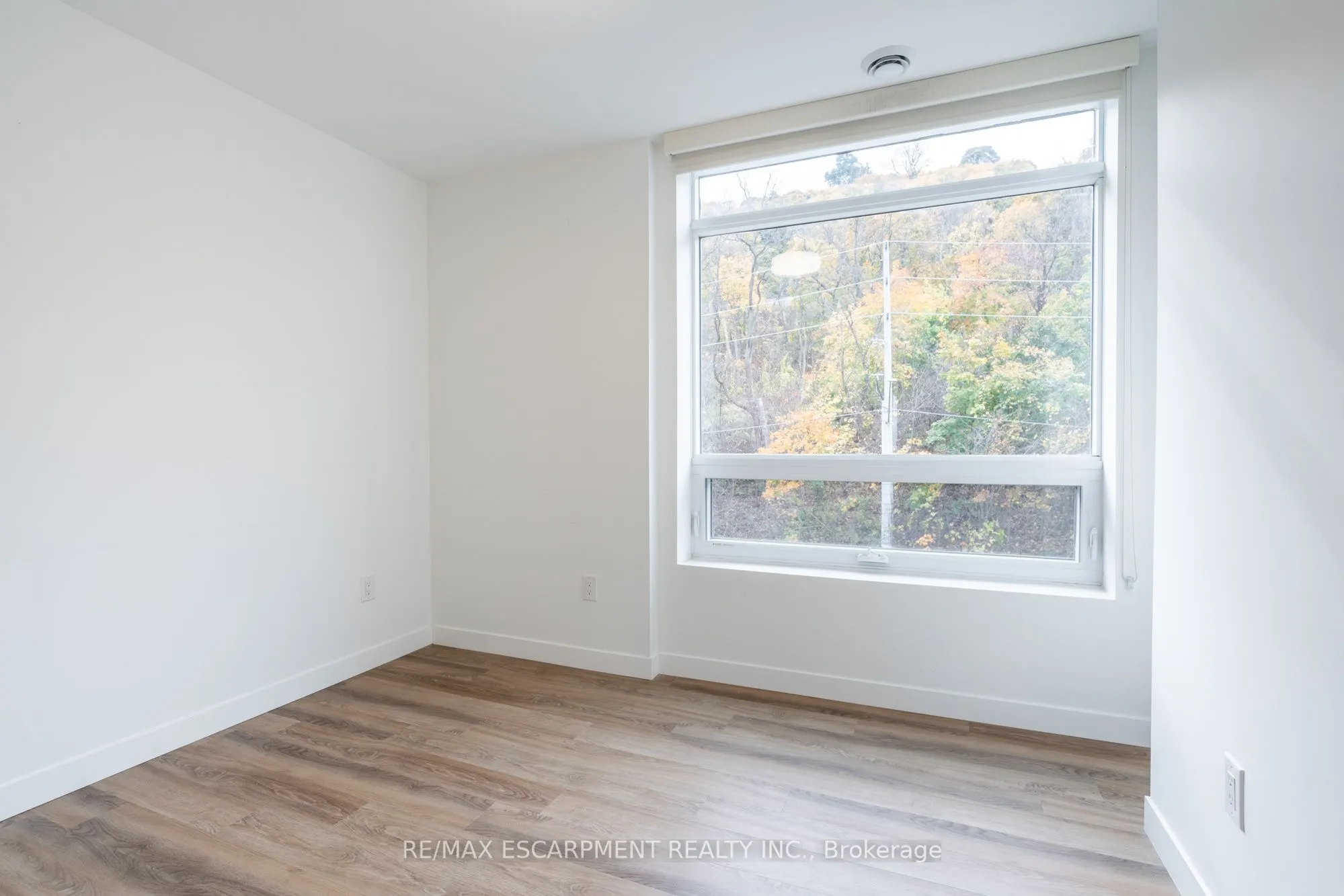 467 Charlton Avenue E, #308