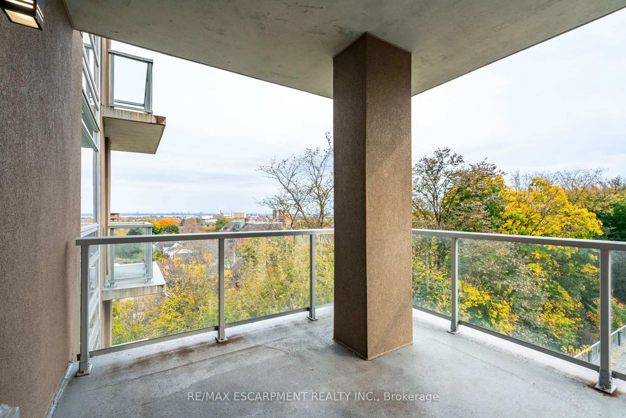 467 Charlton Avenue E, #308