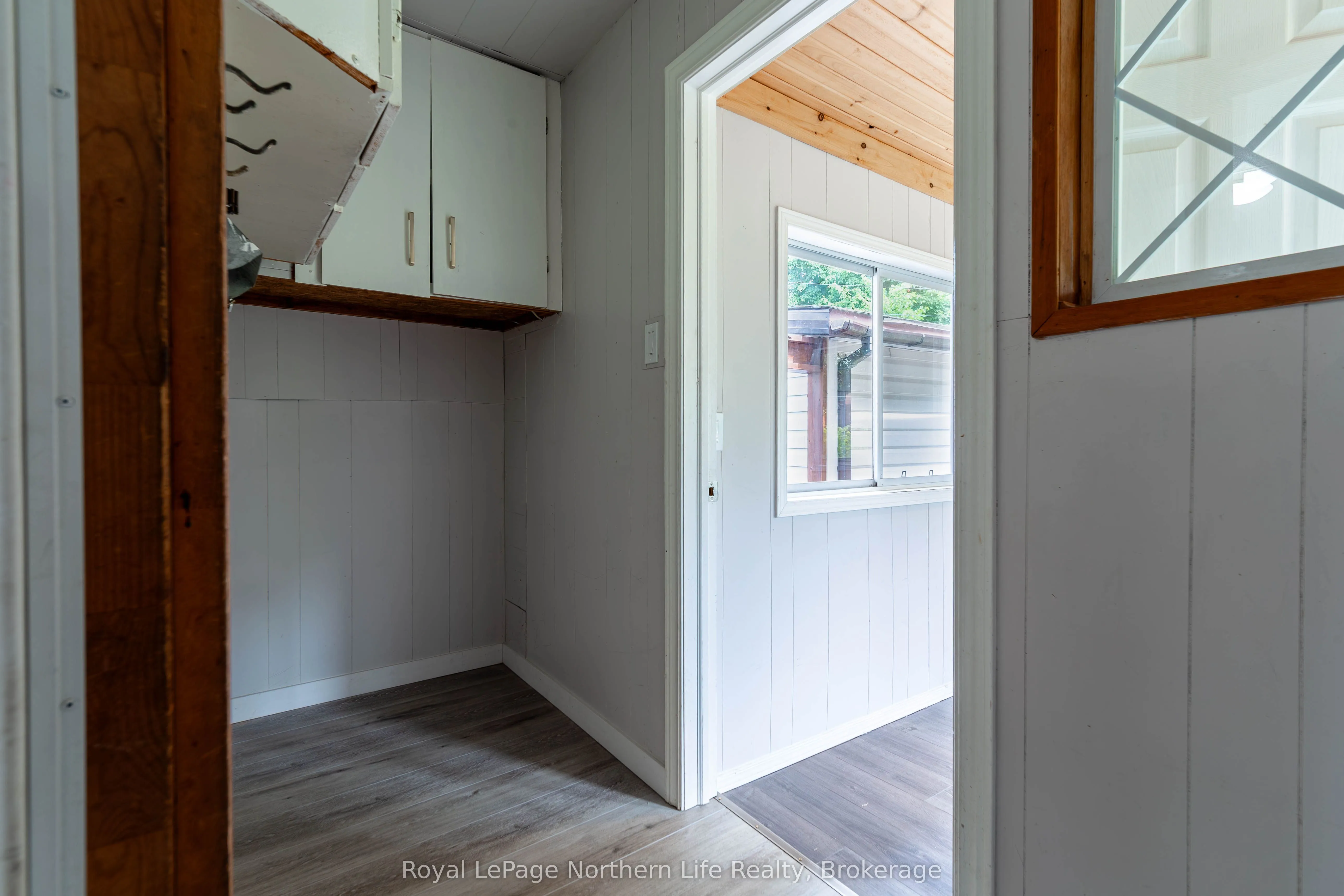 360 Worthington Street W