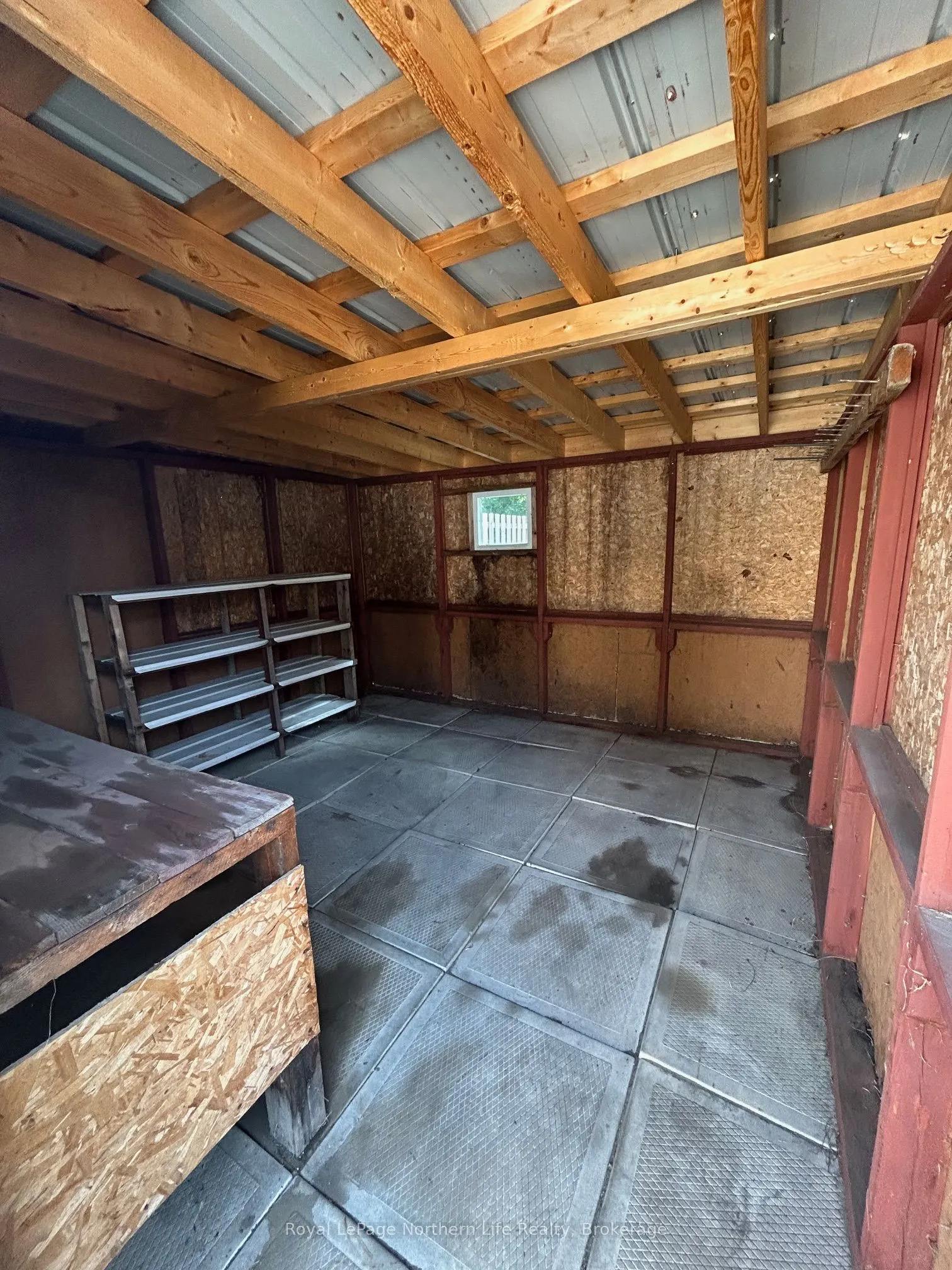 360 Worthington Street W