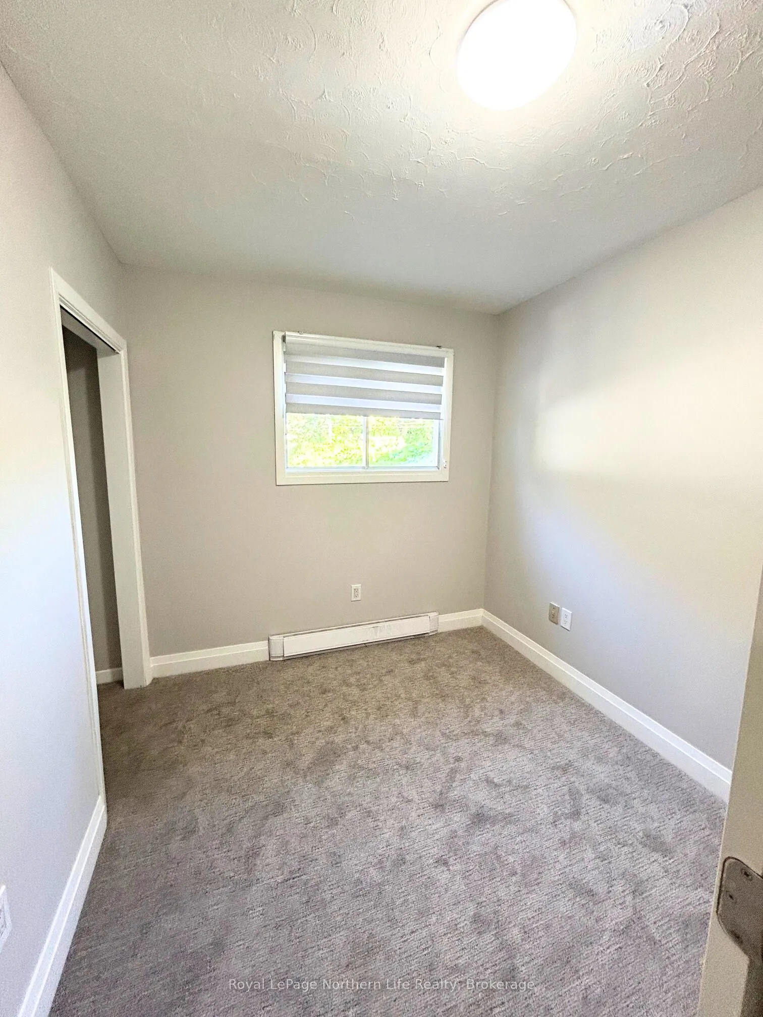 360 Worthington Street W