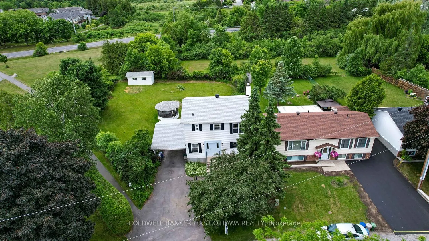 22 Poole Creek Crescent
