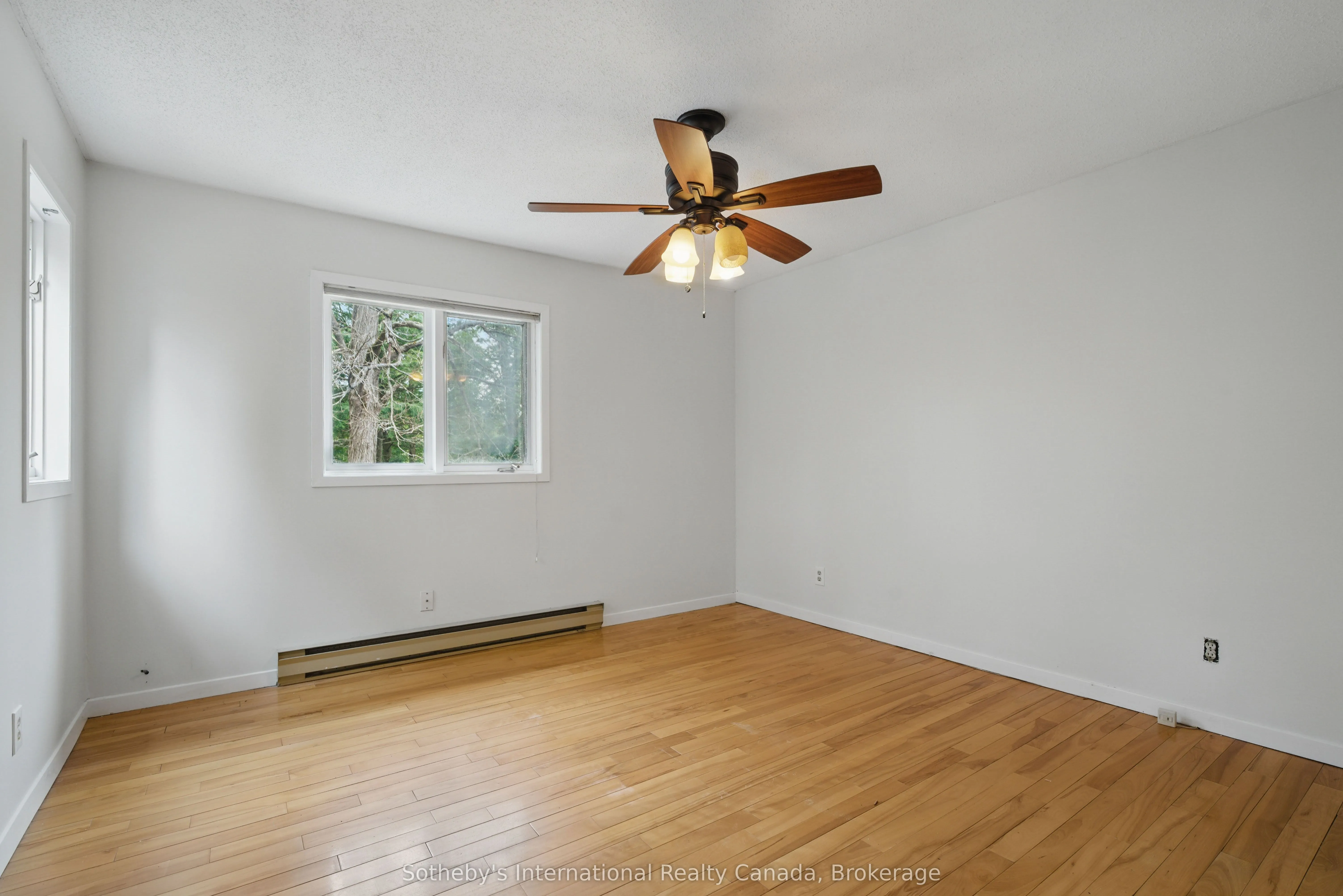 49 Southbank Drive, #10