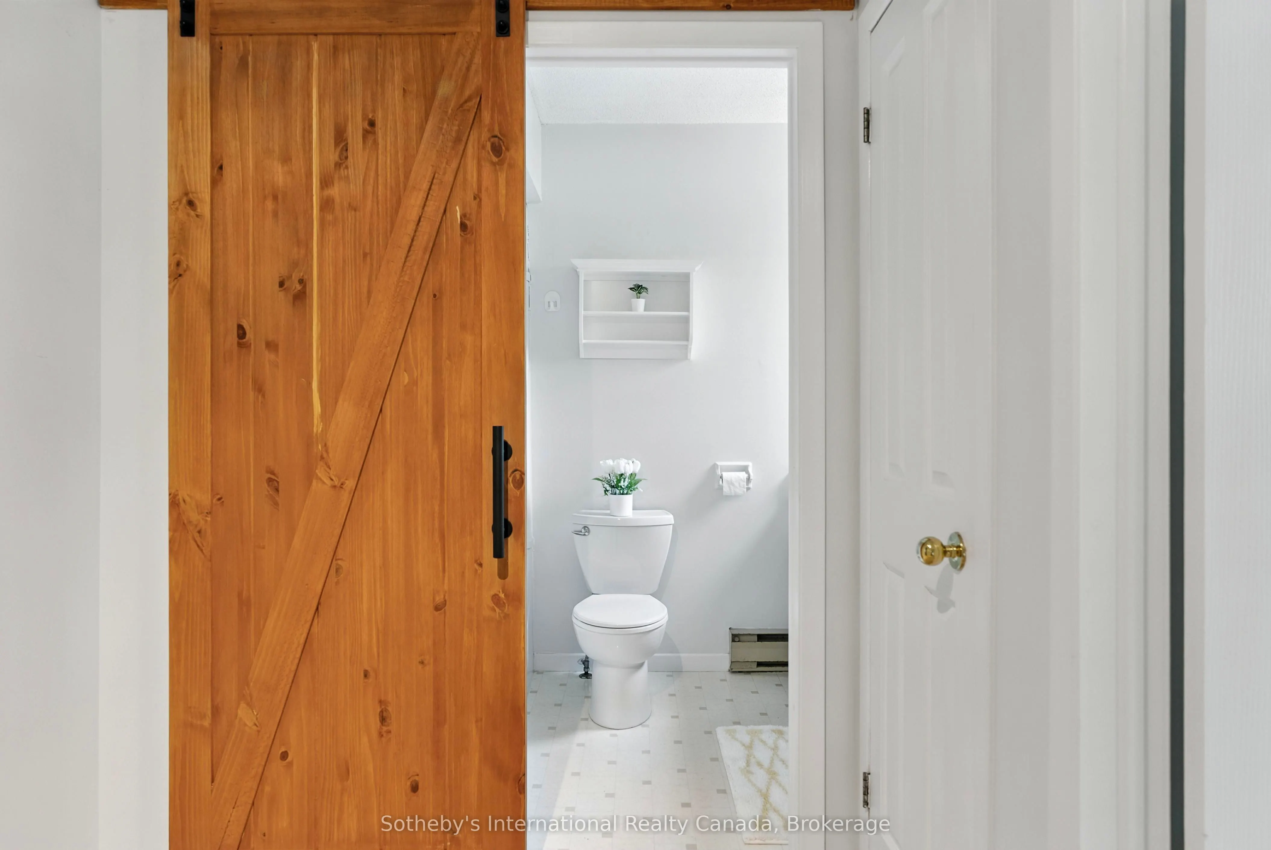 49 Southbank Drive, #10