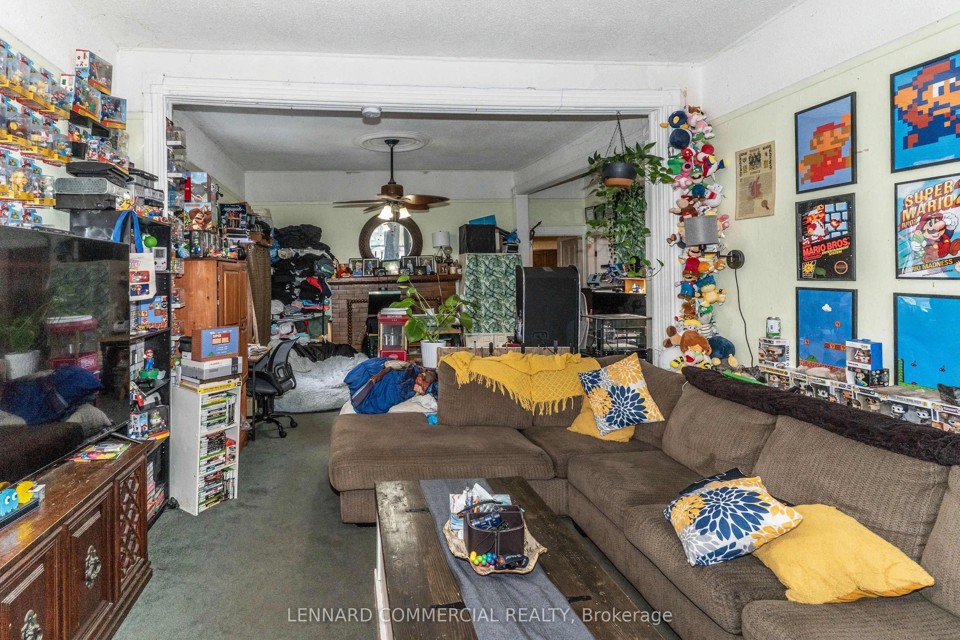 11 Minerva Street W