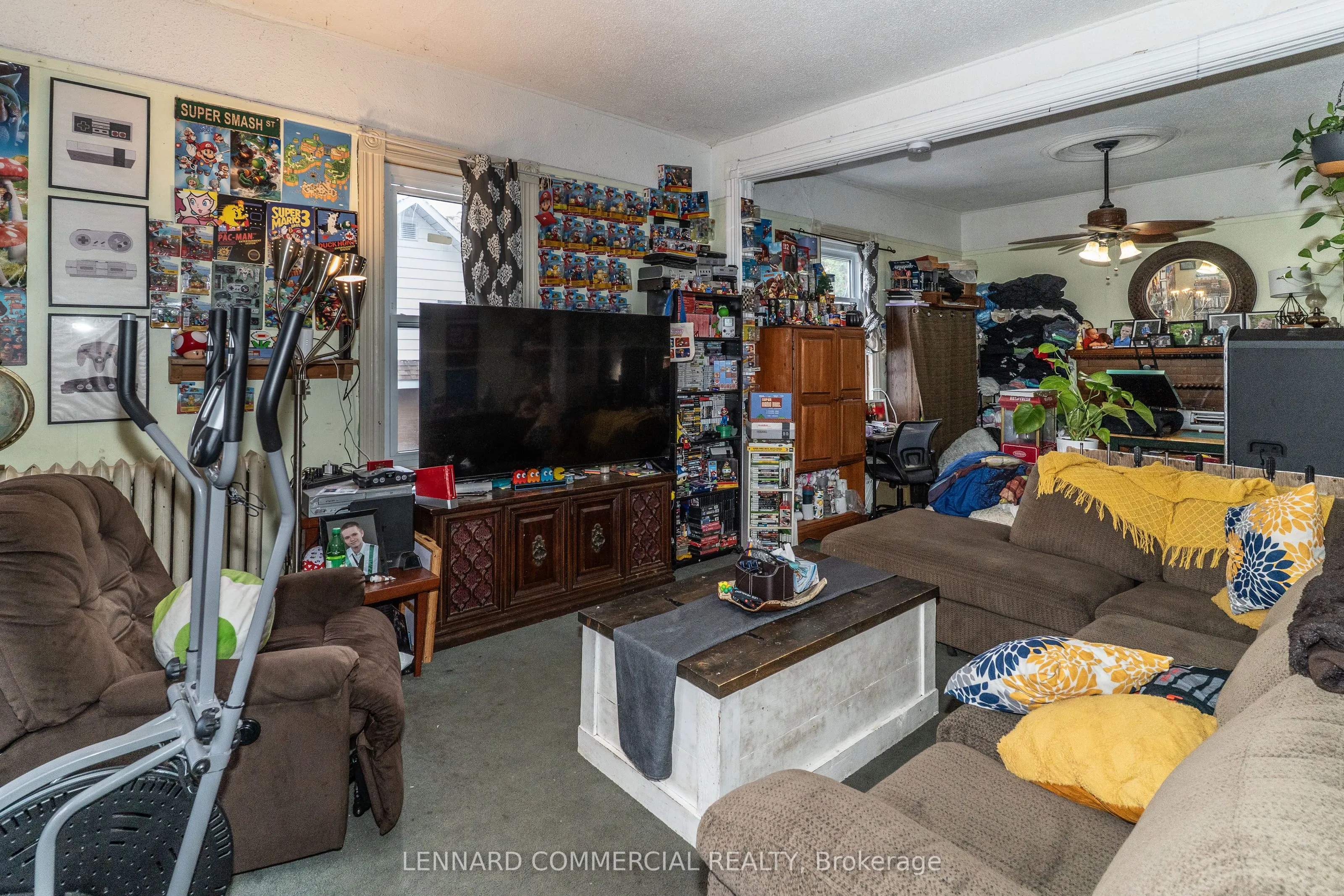 11 Minerva Street W