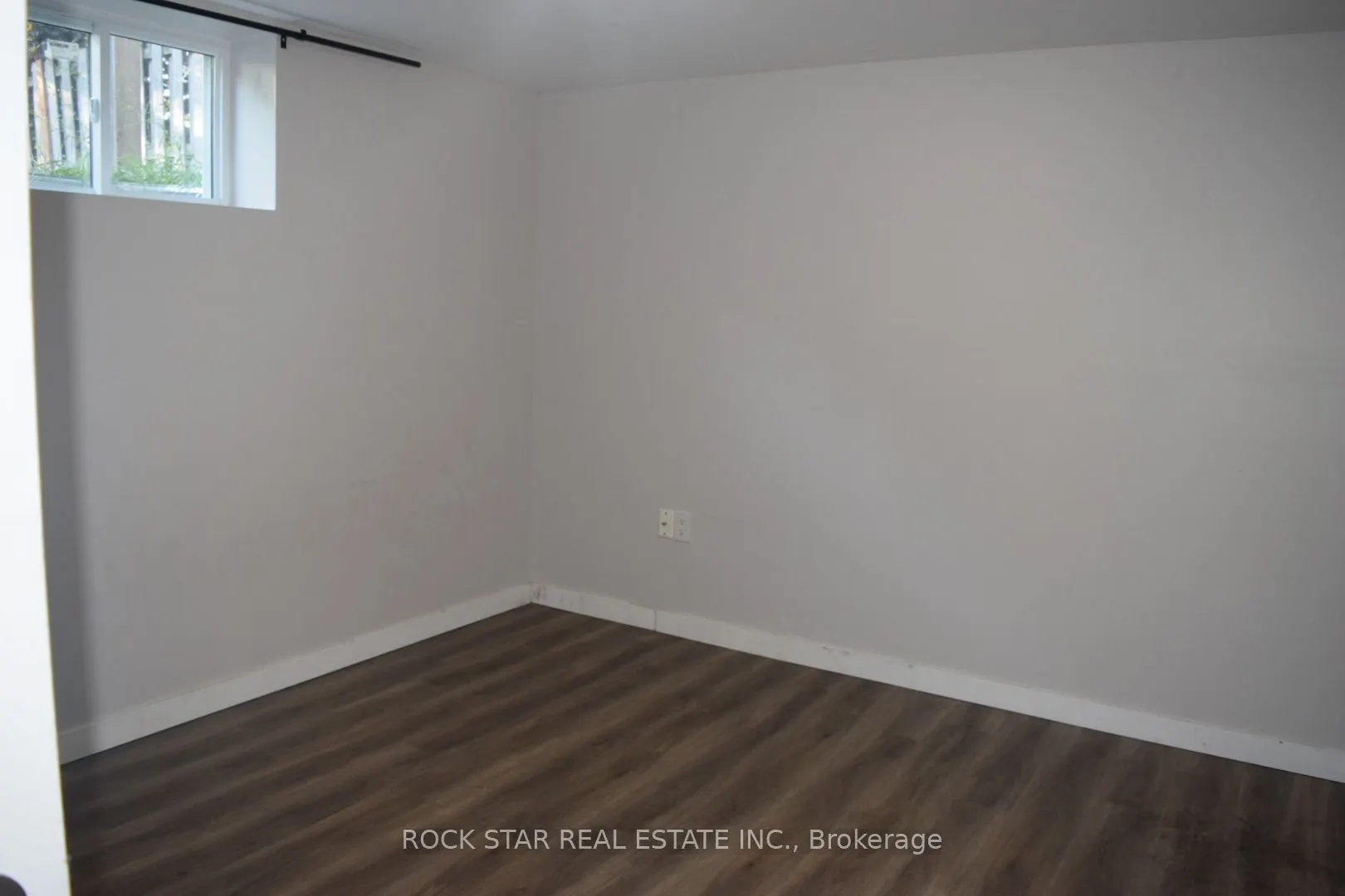 82 Deere Street, #Lower