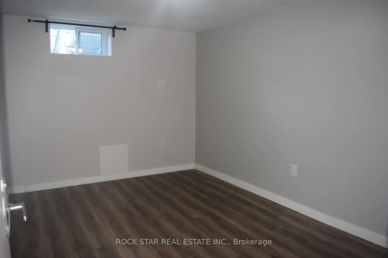 82 Deere Street, #Lower