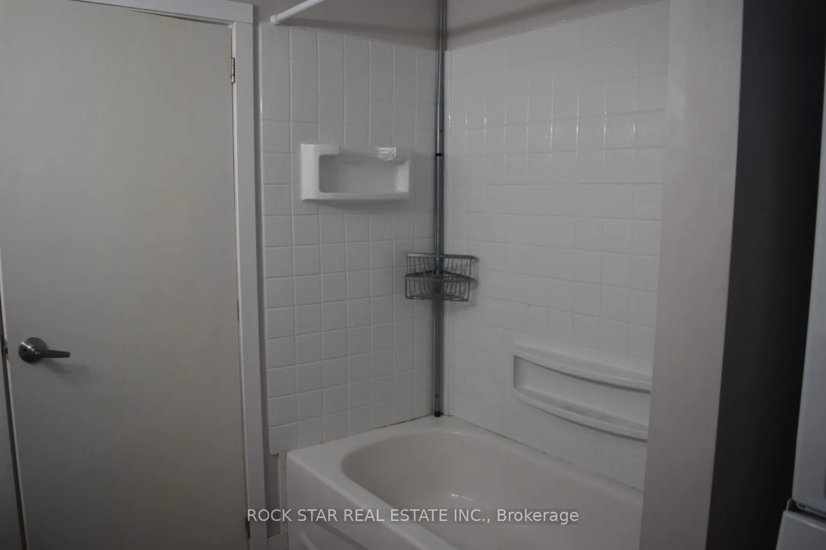 82 Deere Street, #Lower
