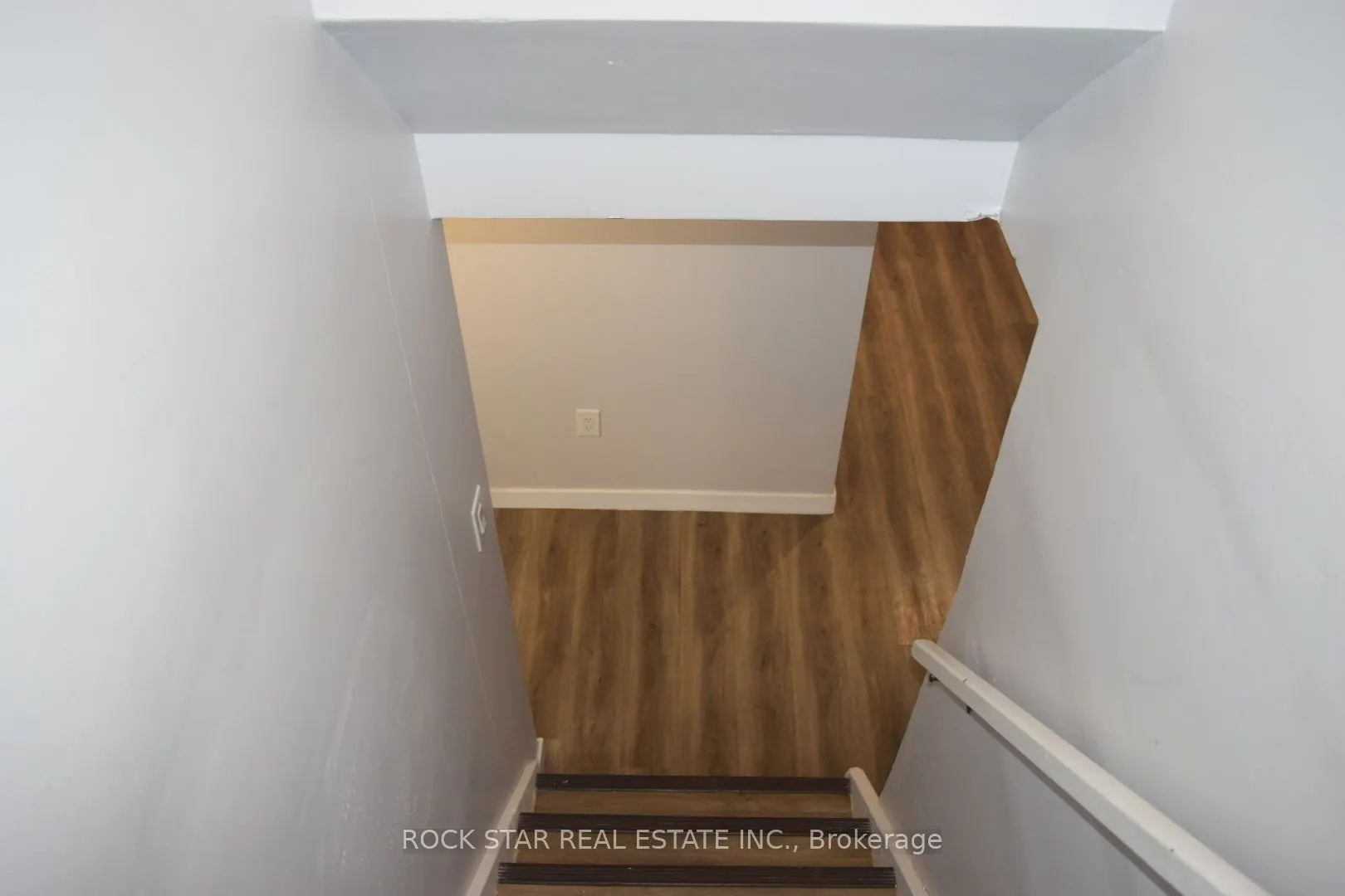82 Deere Street, #Lower