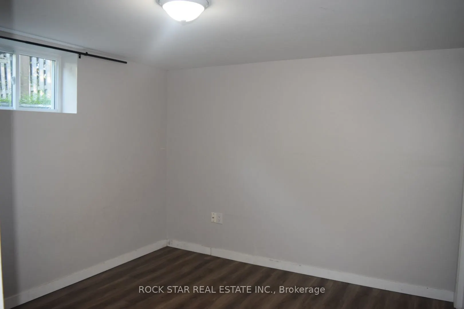 82 Deere Street, #Lower