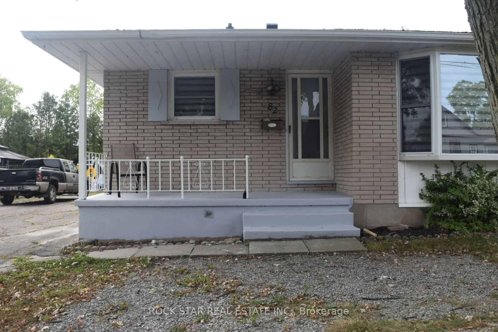 82 Deere Street, #Lower